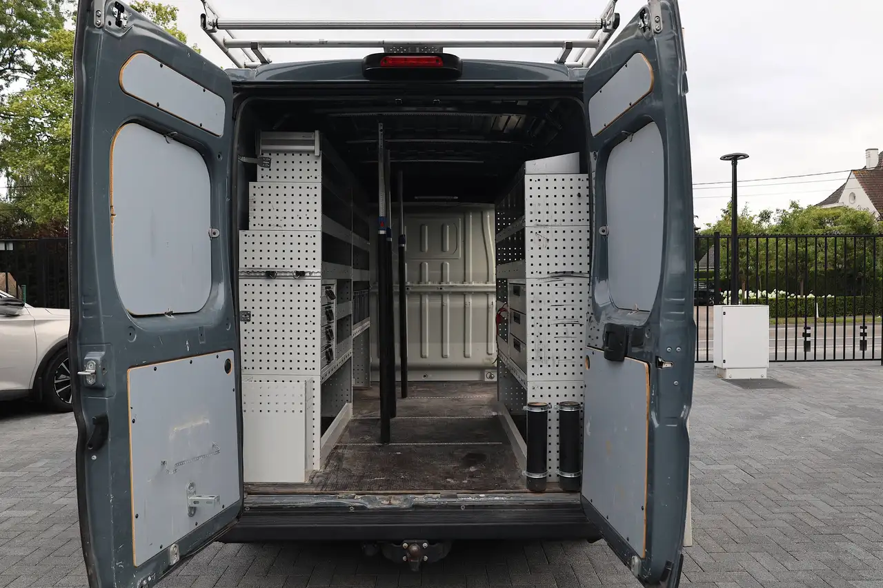 Peugeot Boxer 2.2 BlueHDi L2H2 ( EU6if ) 3pls. Camera Car-Play Cruise-Control Trek-Haak Alu Dakrek Wandpanelen, миниатюра 8