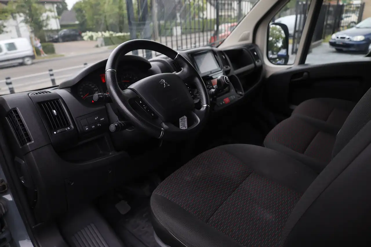Peugeot Boxer 2.2 BlueHDi L2H2 ( EU6if ) 3pls. Camera Car-Play Cruise-Control Trek-Haak Alu Dakrek Wandpanelen, миниатюра 20