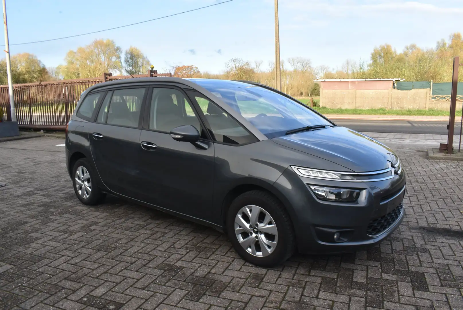 Citroen Grand C4 Picasso 1.6 BlueHDi Business ***Engine problem / Moteur*** Gris - 2