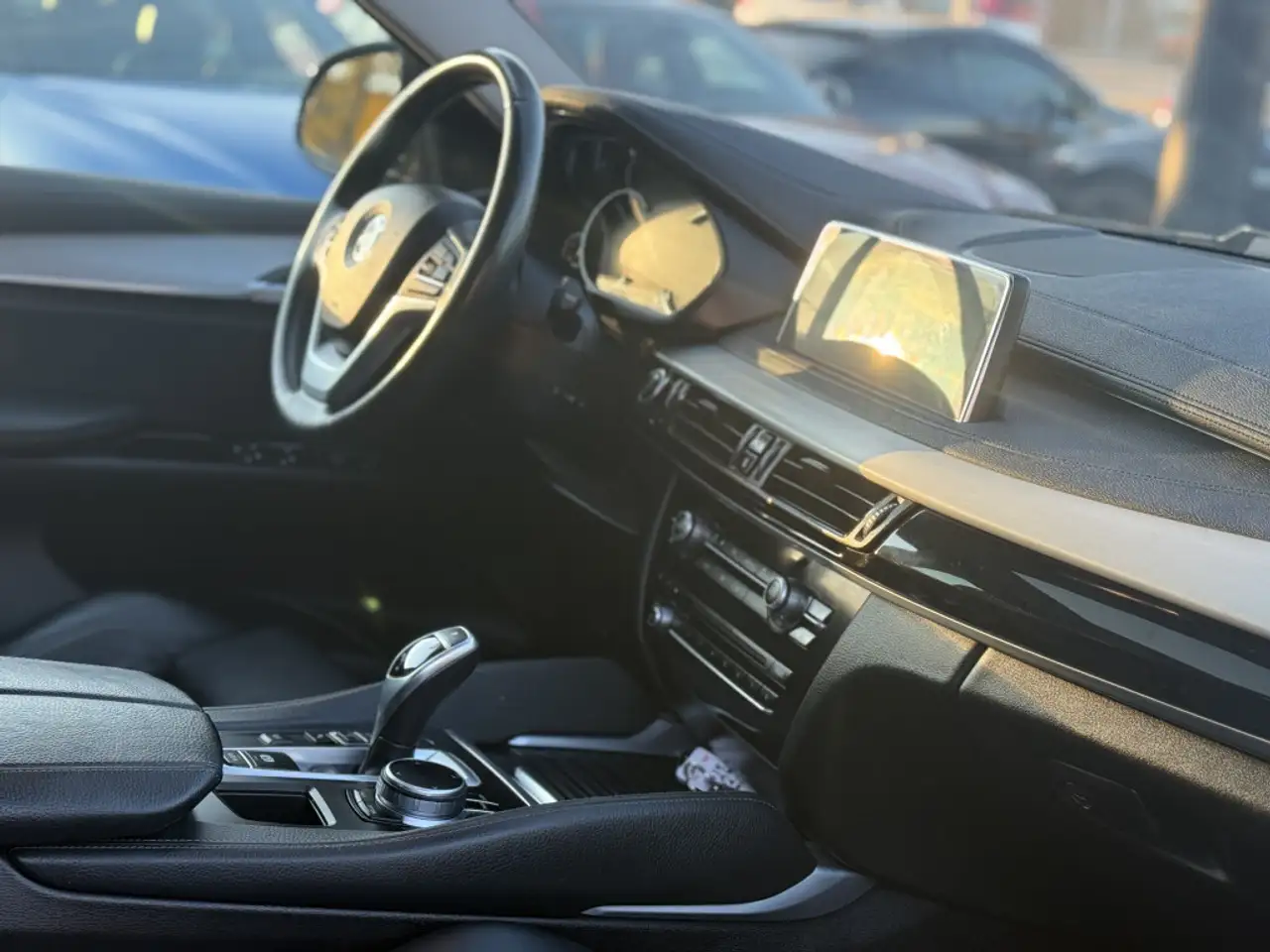 BMW X6 снимка BMW X6