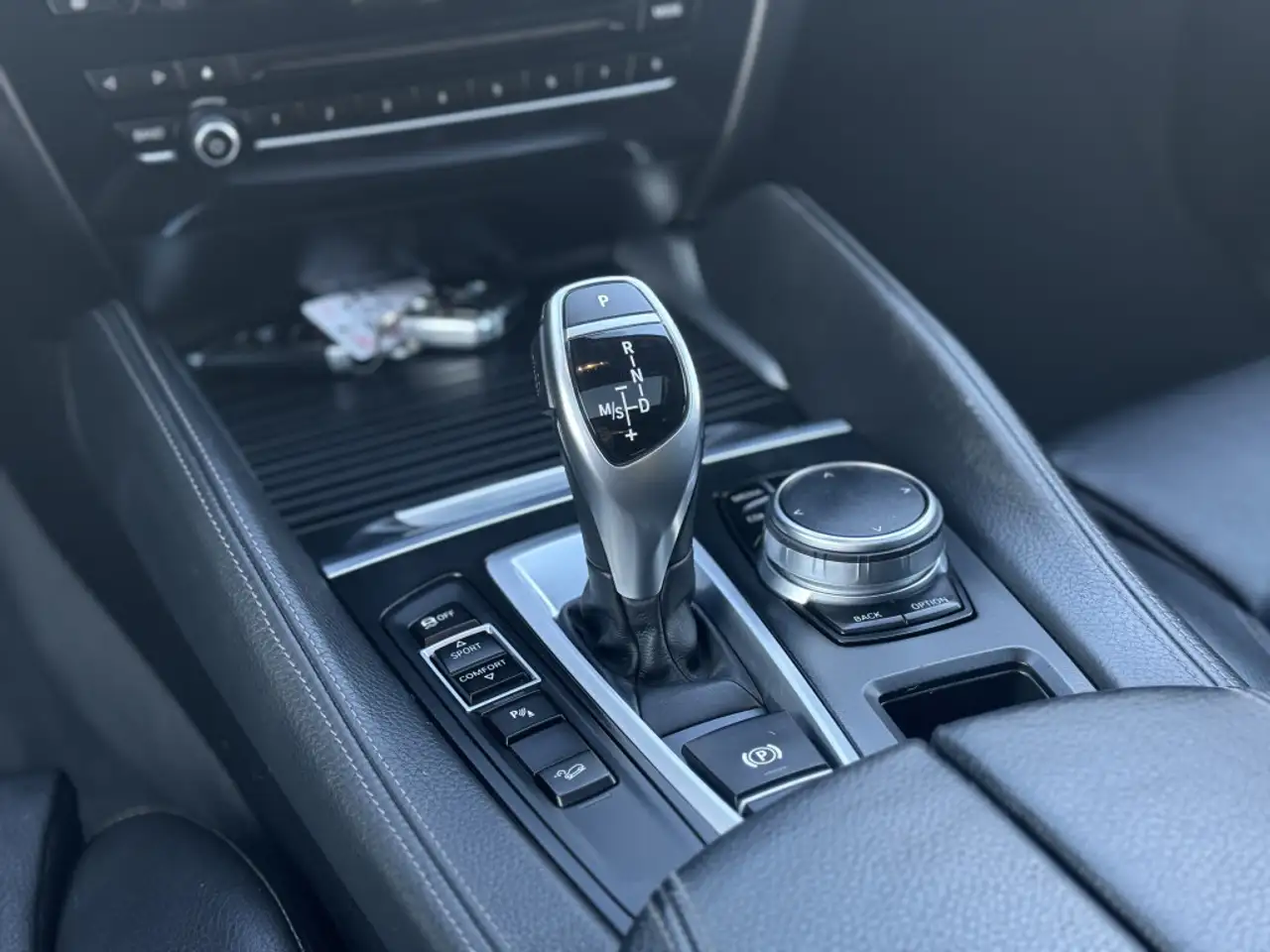 BMW X6 снимка BMW X6