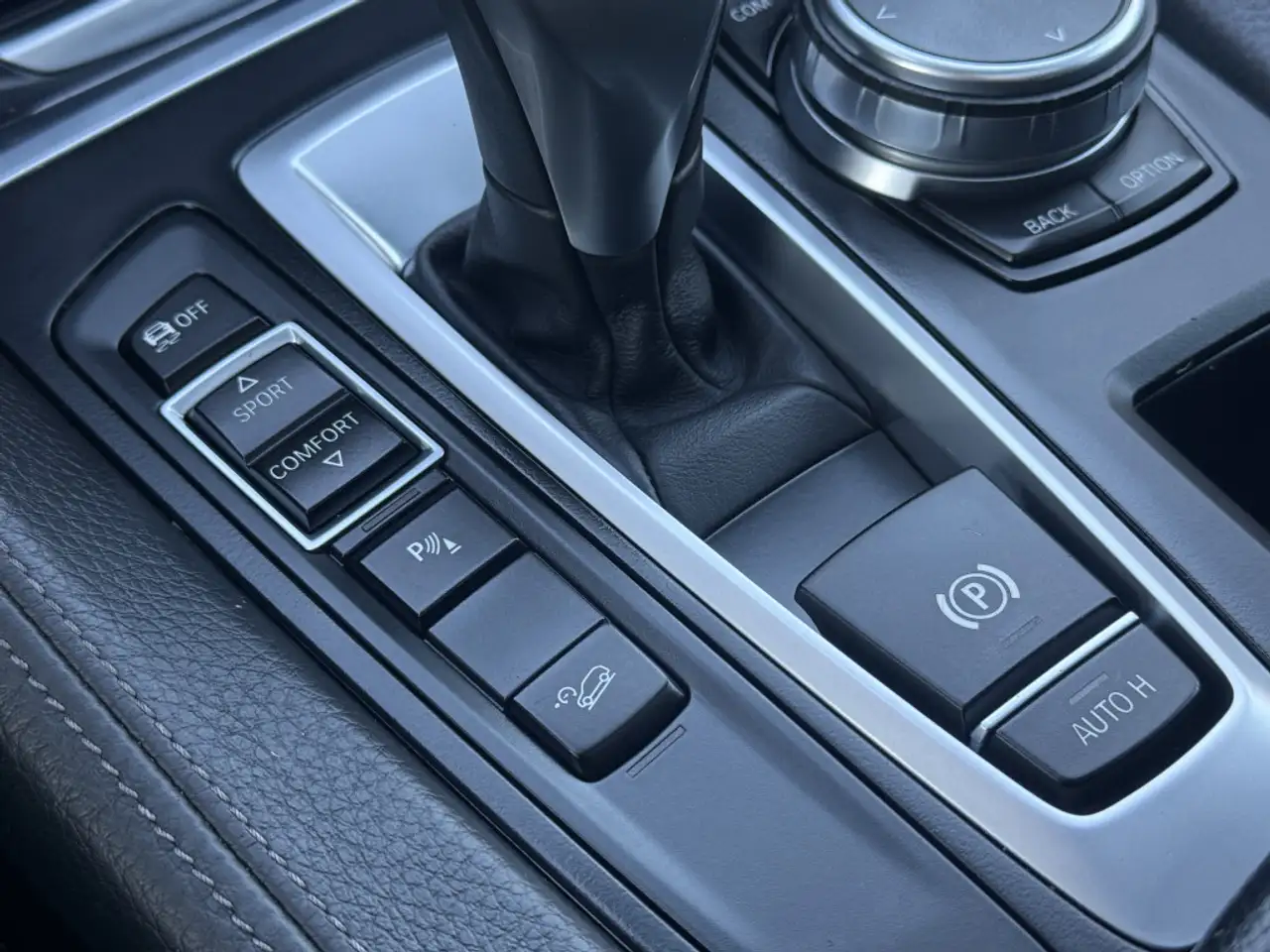 BMW X6 снимка BMW X6