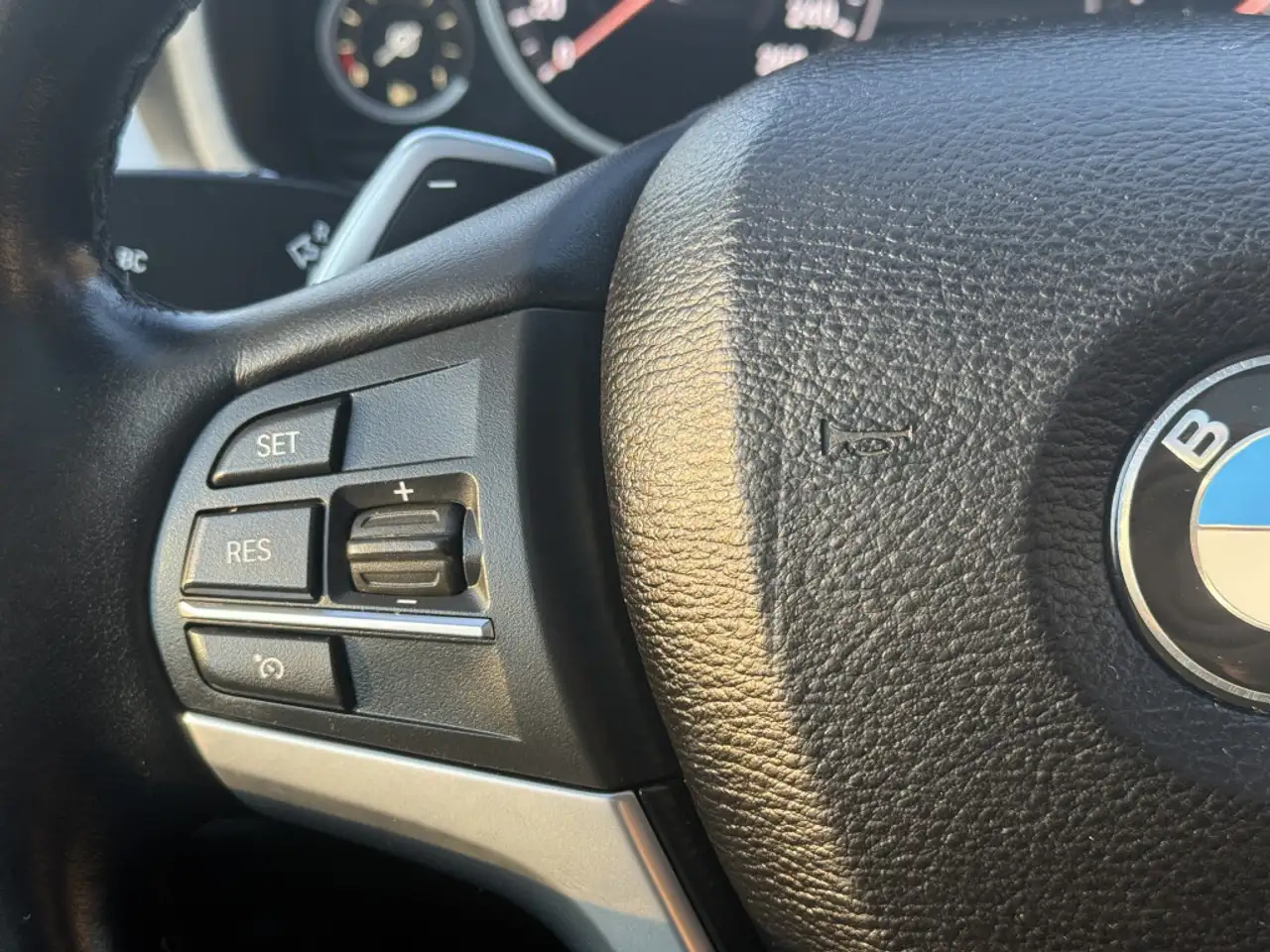 BMW X6 снимка BMW X6