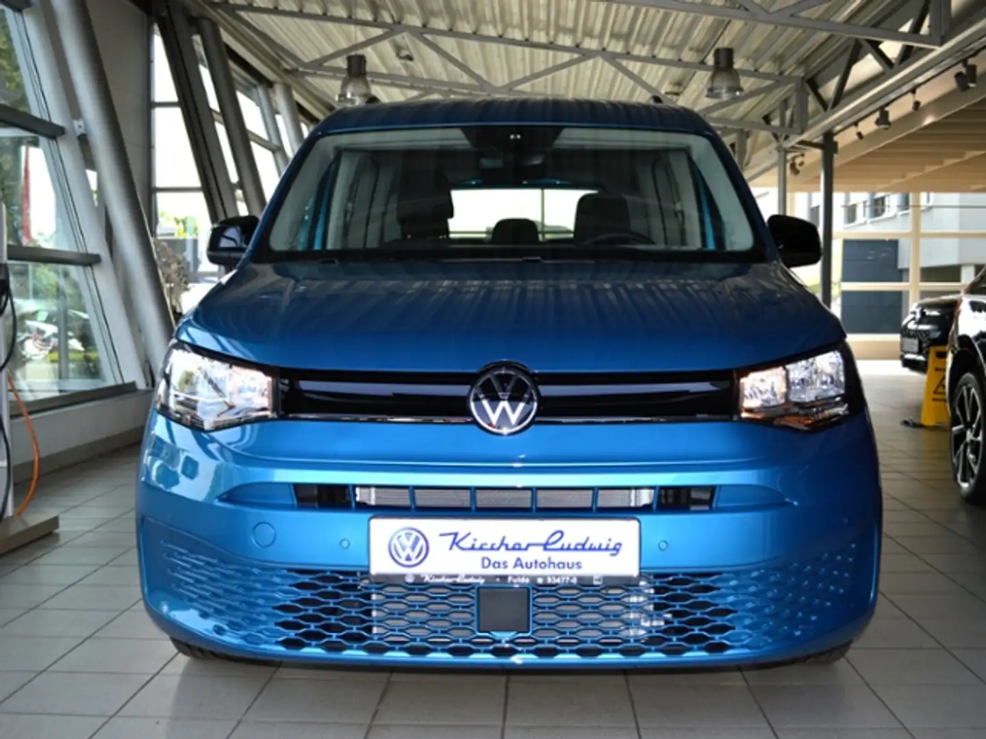 Volkswagen Caddy 2,0 TDI DSG Family AHK KAMERA Blau - 2