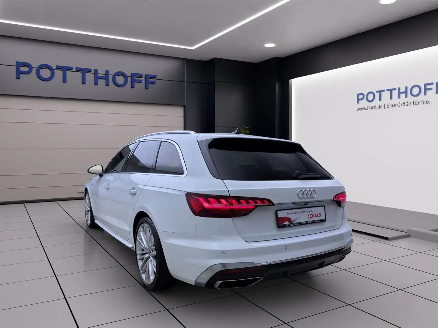 Audi A4 35 TDI S LINE PANO AHK KAMERA NAVI+ Weiß - 2