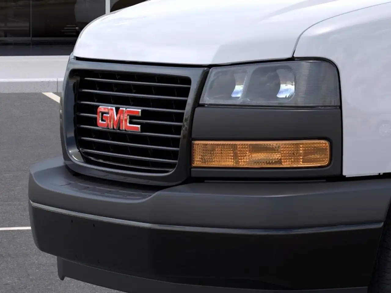 GMC Savana снимка GMC Savana
