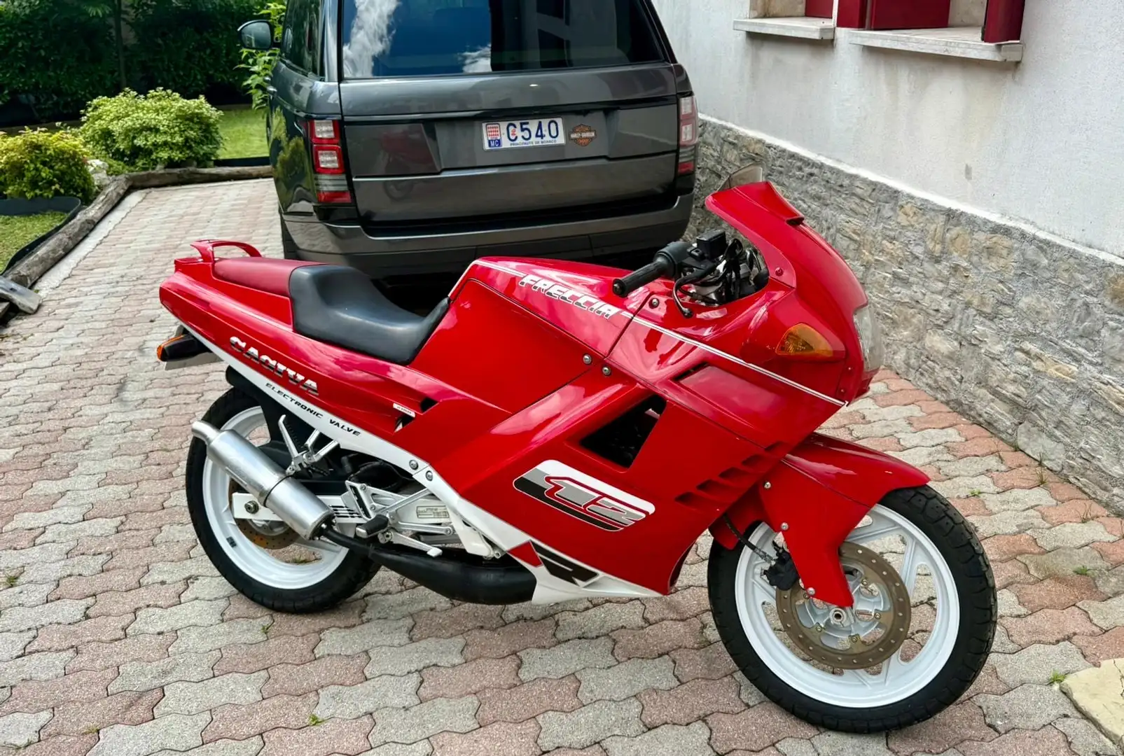 Cagiva Freccia C12 R KM 4200 PREMIERE MAIN Rouge - 1