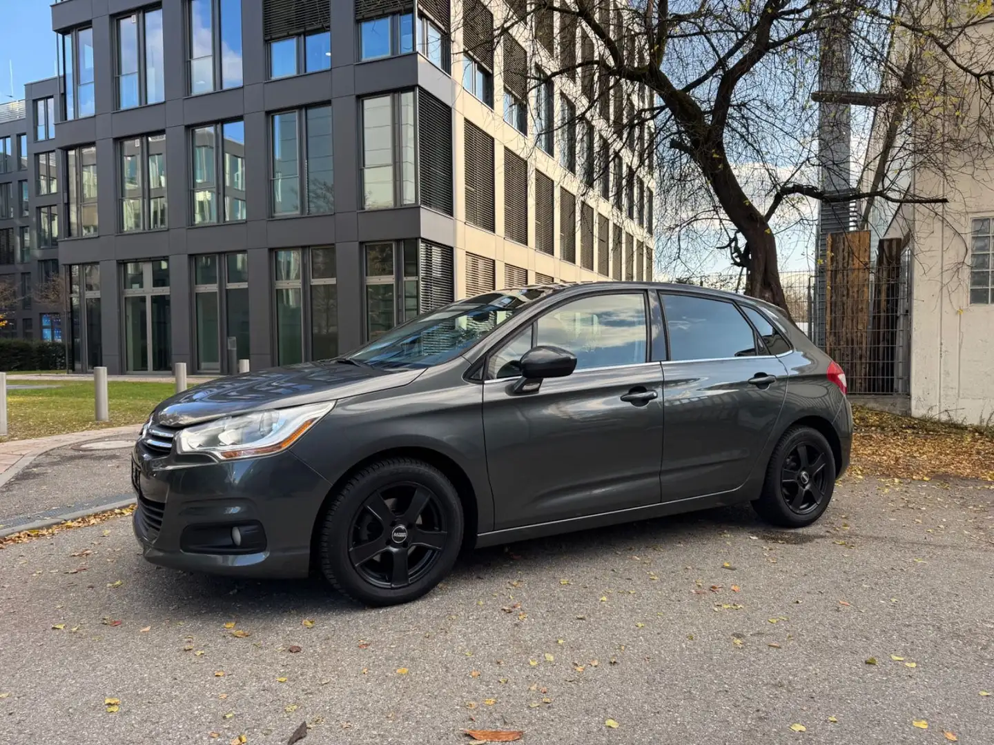 Citroen C4 1.6 Selection Tüv u. Inspektion/Garantie Gris - 1