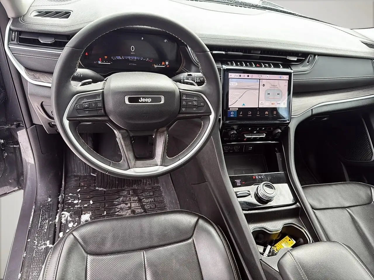 Jeep Grand Cherokee снимка Jeep Grand Cherokee