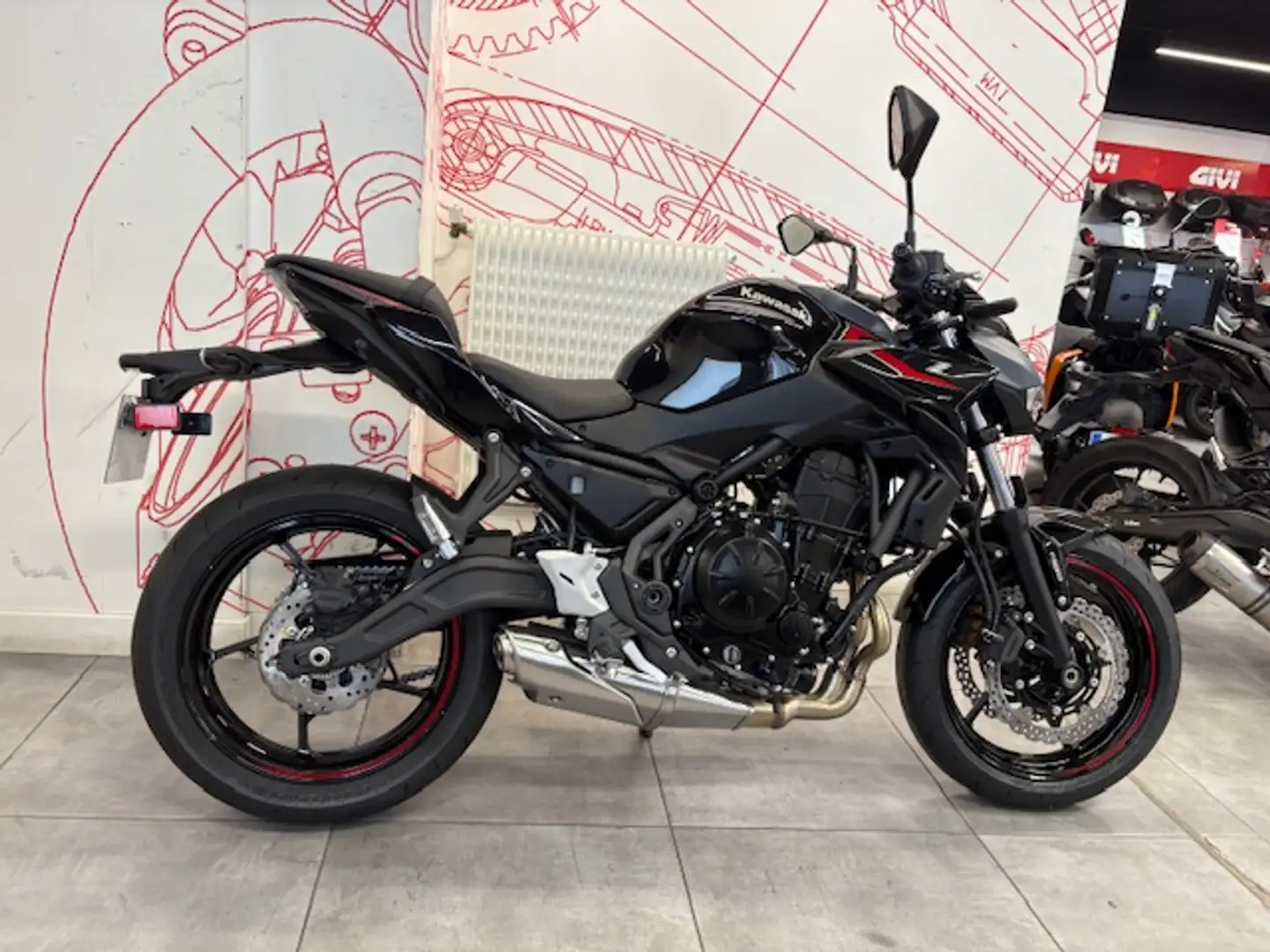 Kawasaki Z 650 Noir - 1