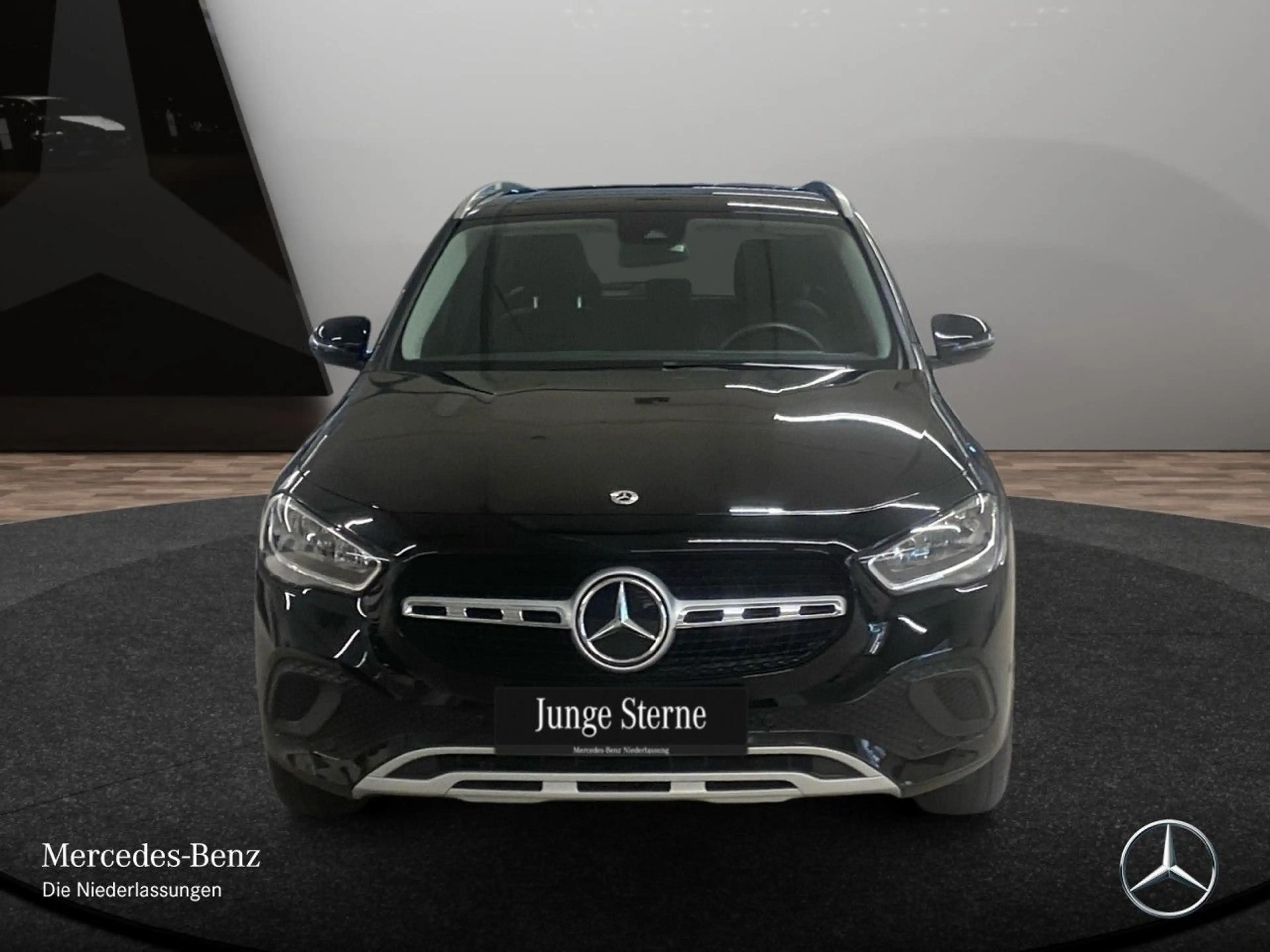 Mercedes-Benz GLA 180 d STYLE+KAMERA+8G — photo 3