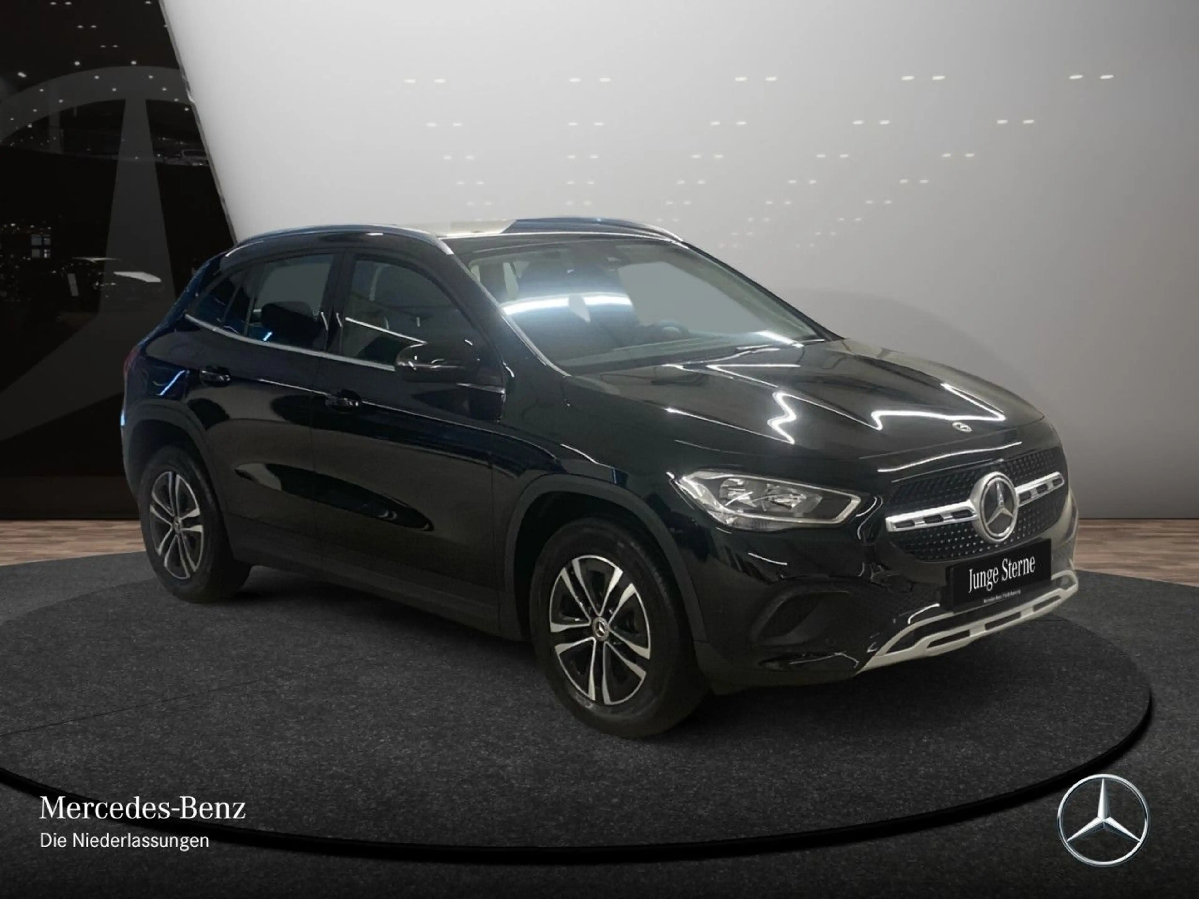 Mercedes-Benz GLA 180 d STYLE+KAMERA+8G — photo 5