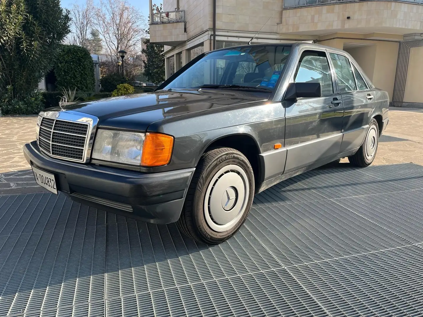 Mercedes-Benz 190 E 1800 benzina imm 12/1991 solo 50500 km Nero - 1