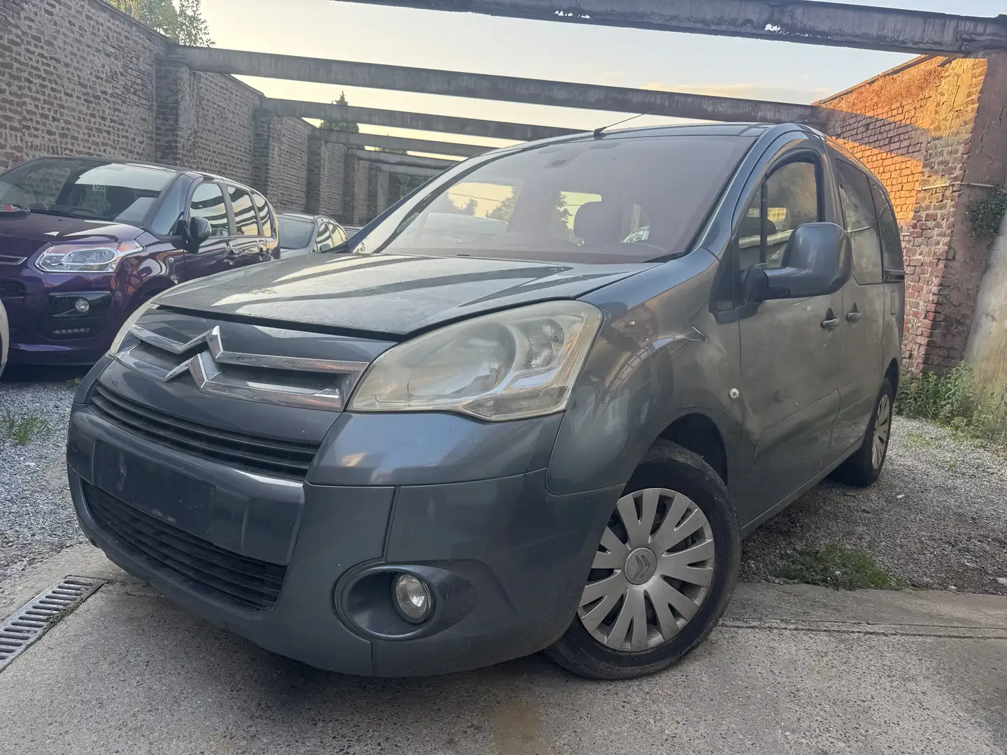 Citroen Berlingo 1.6 HDi 90 FAP Multispace Bleu - 1