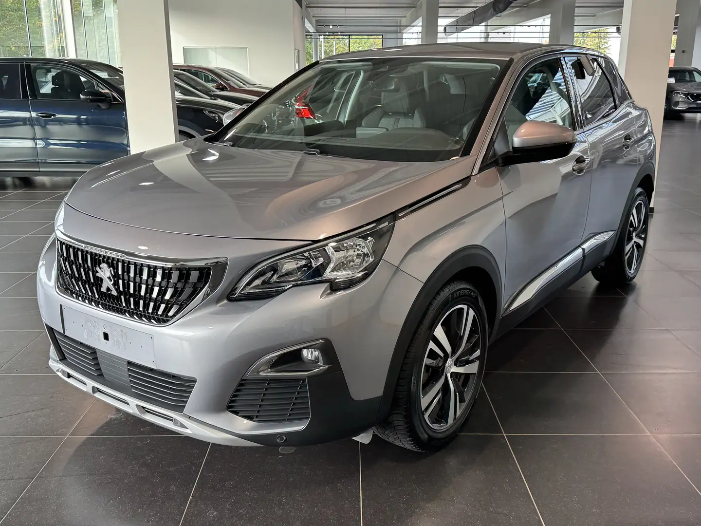 Peugeot 3008 1.2 PureTech Pdc, Led, Only 63000 km! Argent - 1