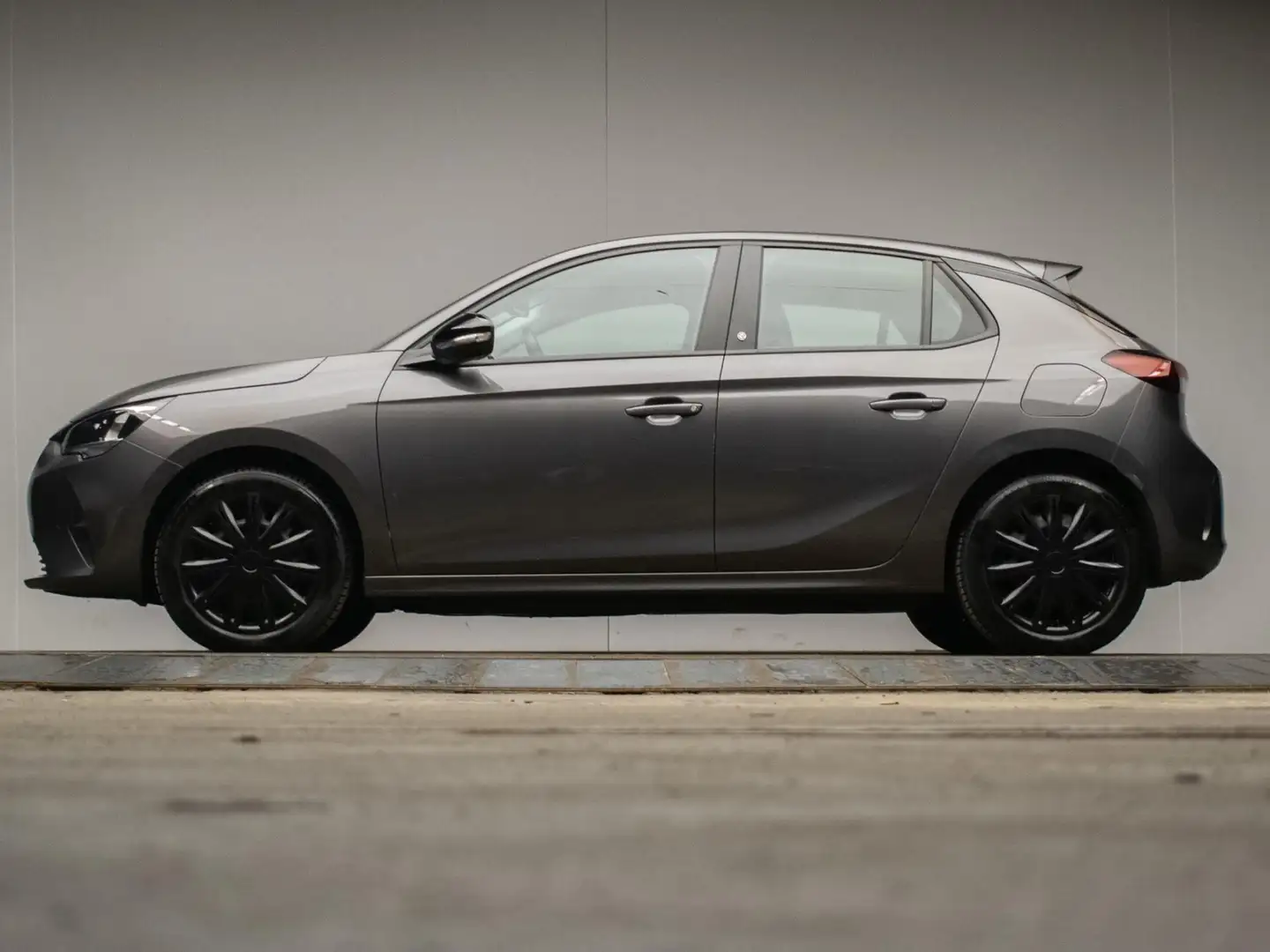 Opel Corsa-e Edition 50 kWh Sport (APPLE CARPLAY,NAVI,LED,LEDER Šedá - 1