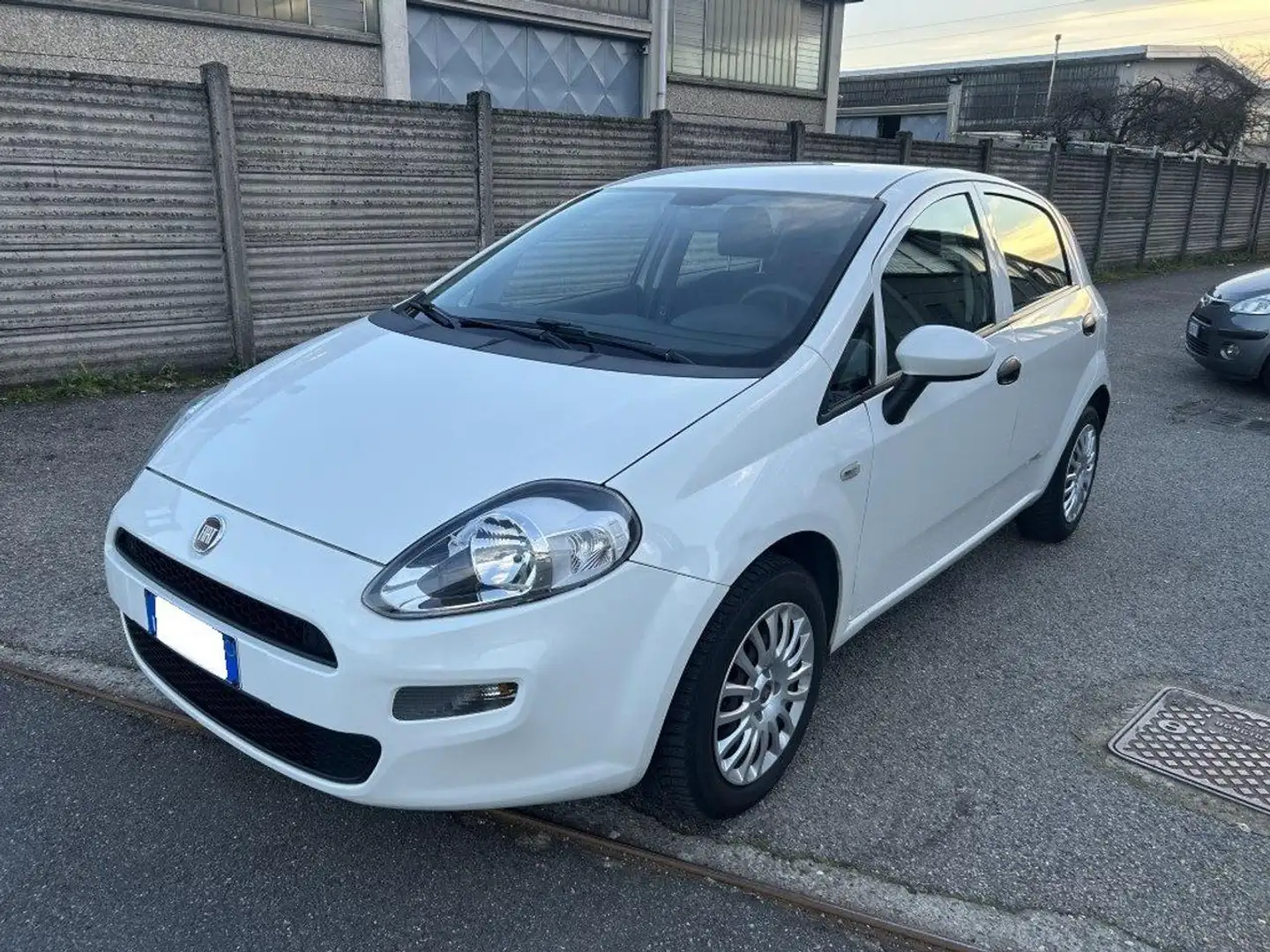 Fiat Punto 1.2 8V 5p Street *OK NEOPATENTATI* *FINANZIABILE* Weiß - 2