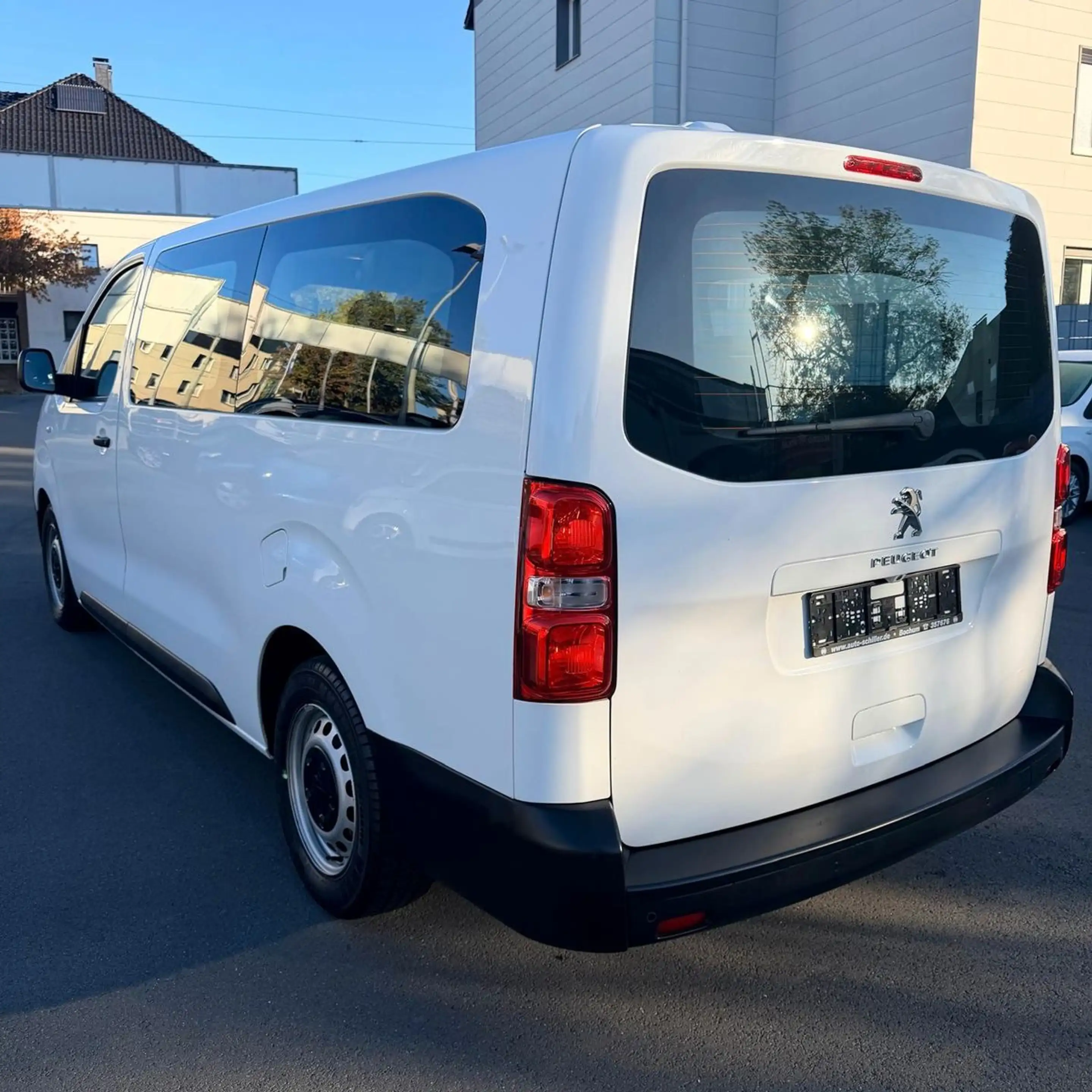 Peugeot Expert Kombi L3 # 9 Sitze # Automatik — photo 3