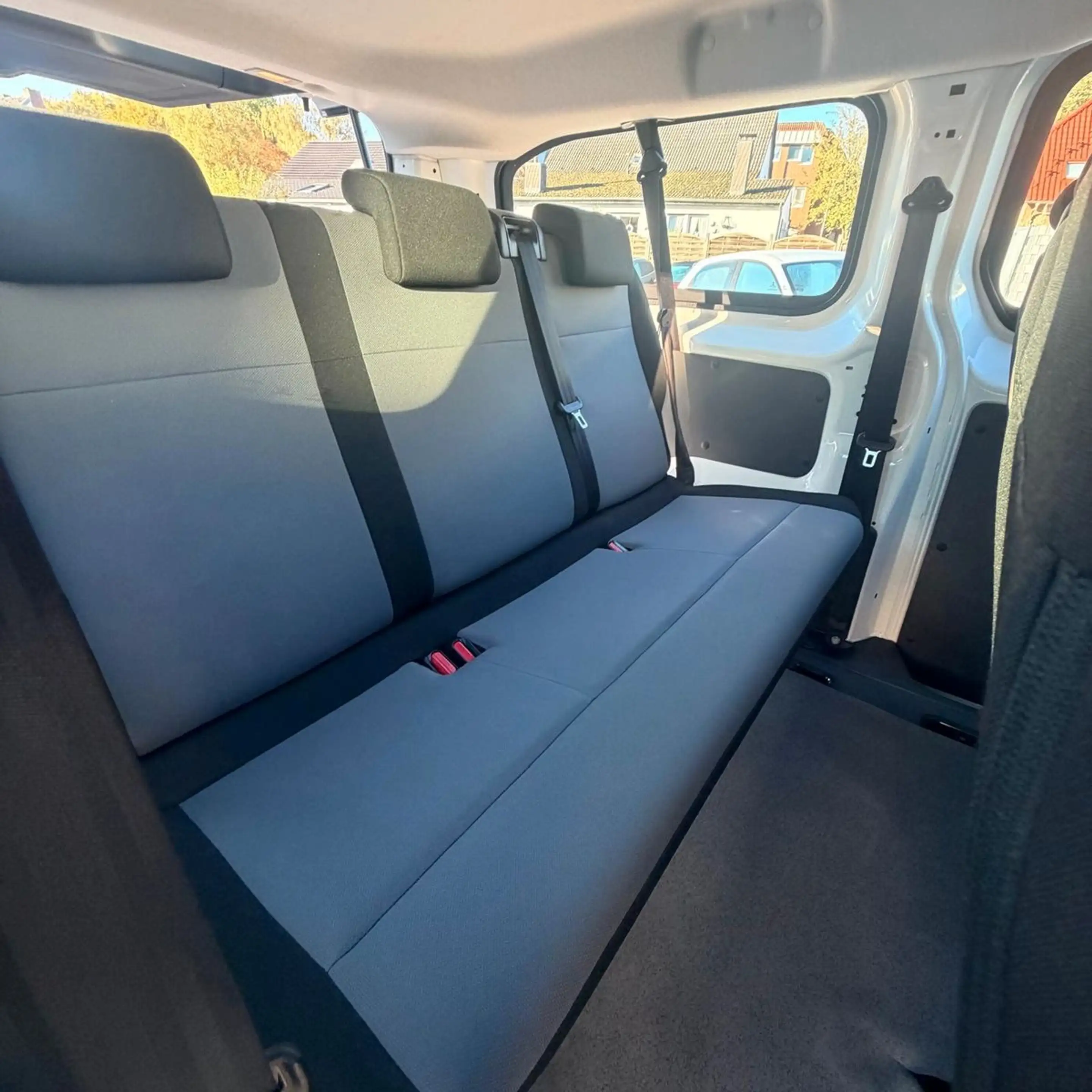 Peugeot Expert Kombi L3 # 9 Sitze # Automatik — photo 20