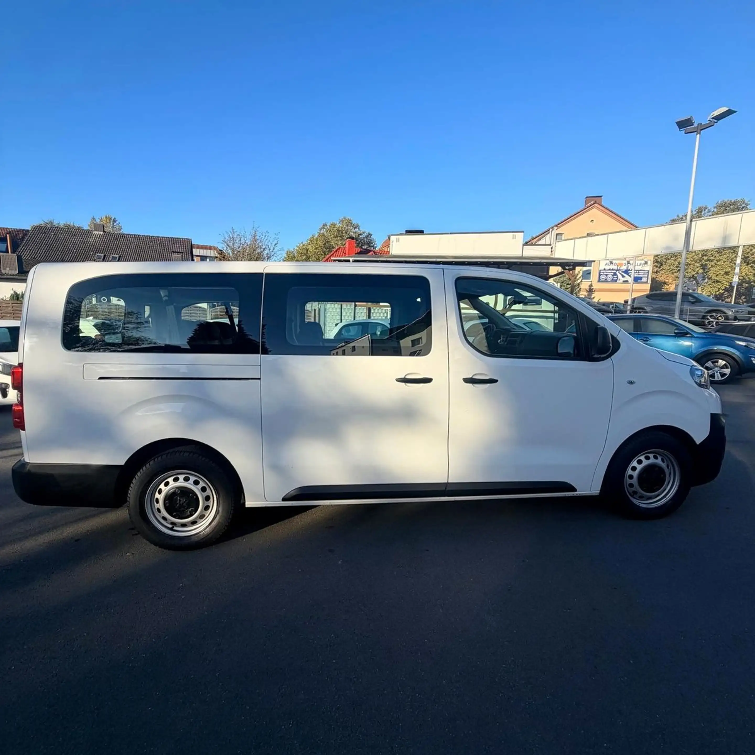 Peugeot Expert Kombi L3 # 9 Sitze # Automatik — photo 6