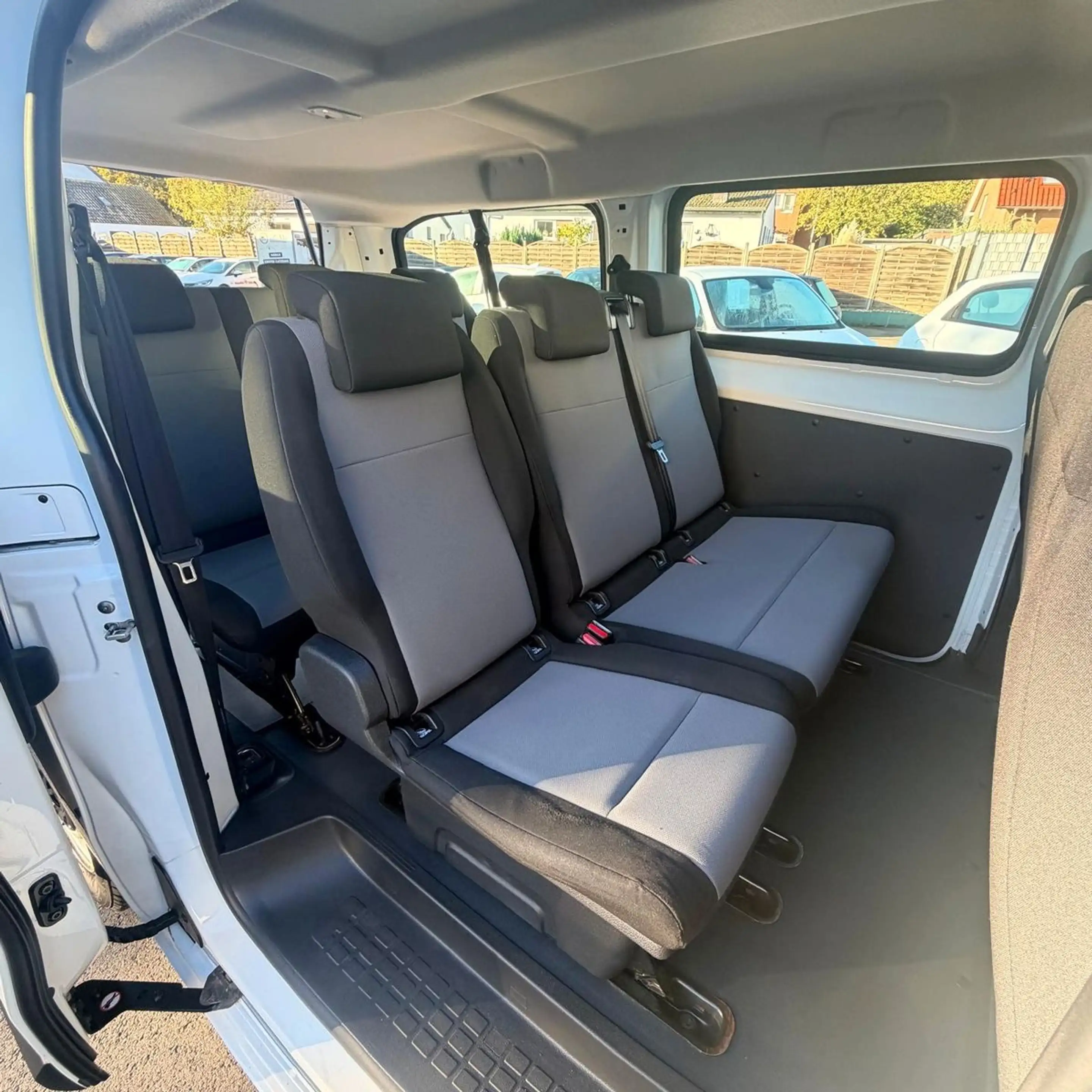 Peugeot Expert Kombi L3 # 9 Sitze # Automatik — photo 19