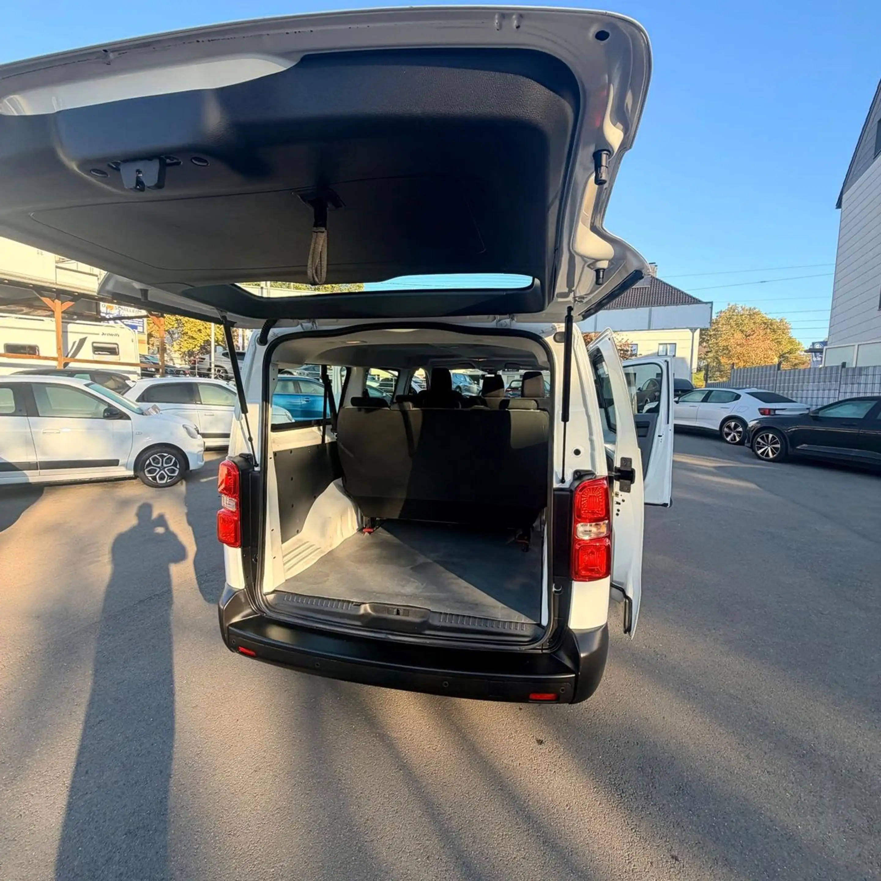 Peugeot Expert Kombi L3 # 9 Sitze # Automatik — photo 10
