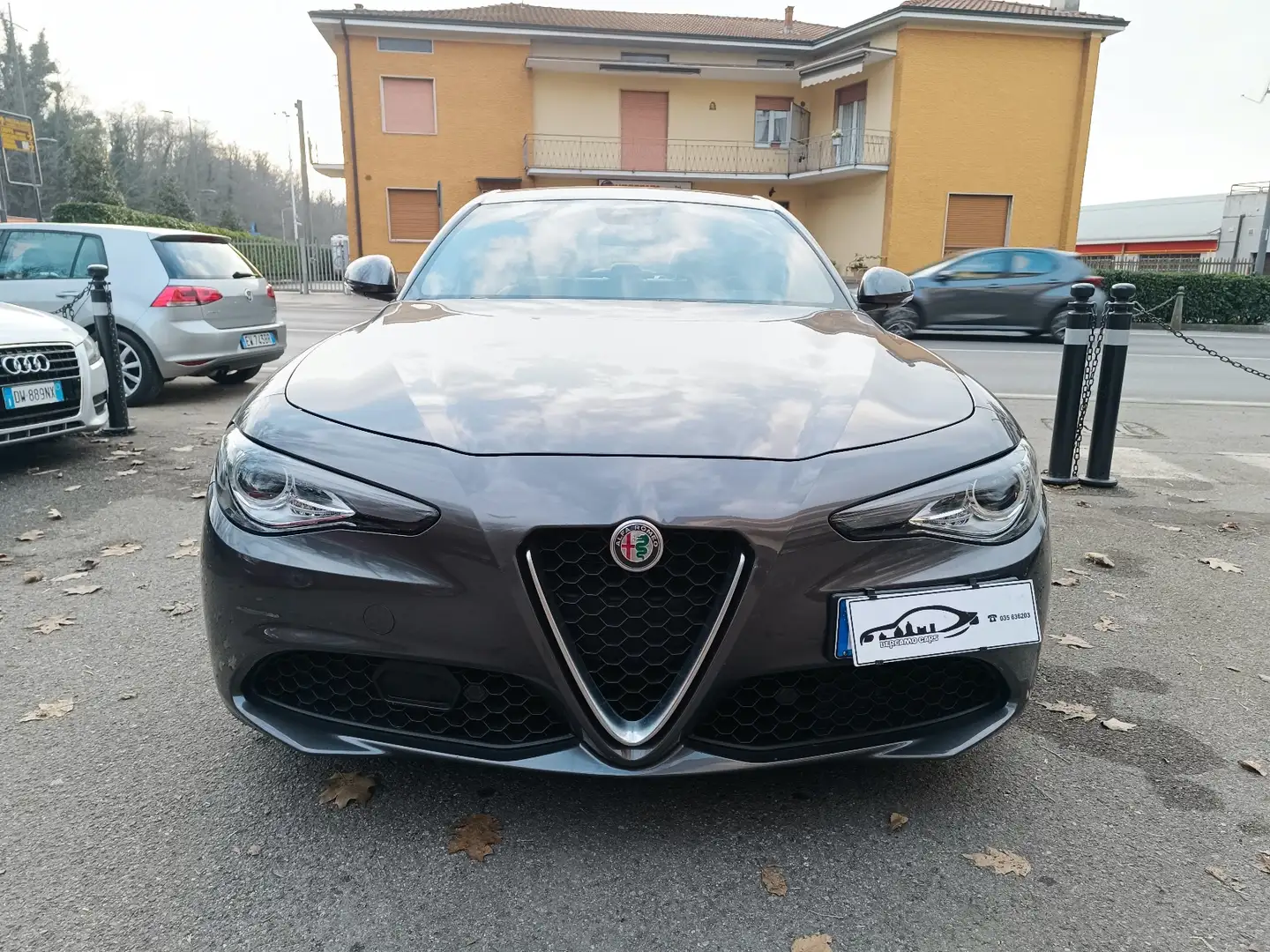 Alfa Romeo Giulia Giulia 2.2 t Business Sport Launch Edition 180 Aut Gris - 2