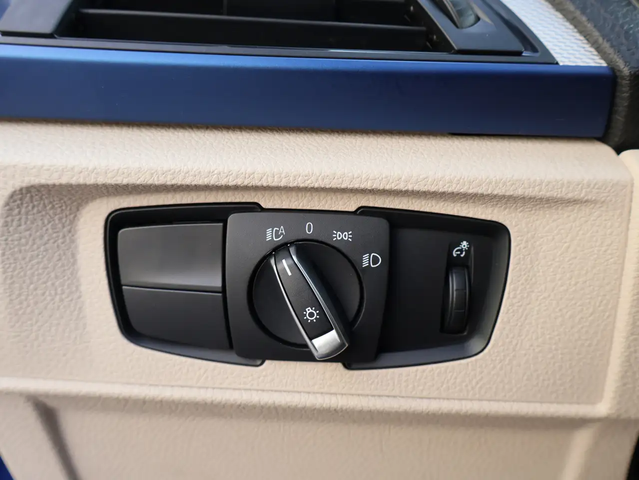 BMW 2 Series снимка BMW 2 Series