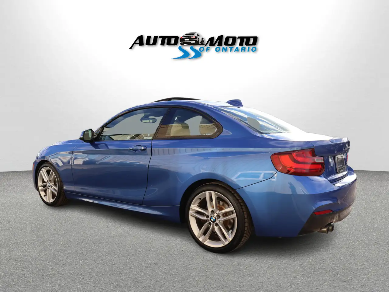 BMW 2 Series снимка BMW 2 Series