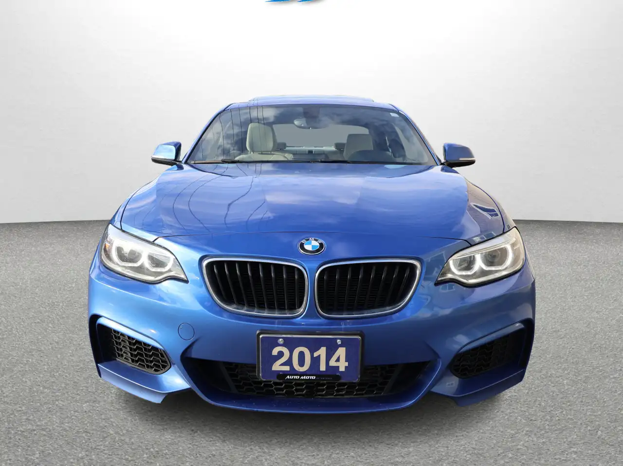 BMW 2 Series снимка BMW 2 Series