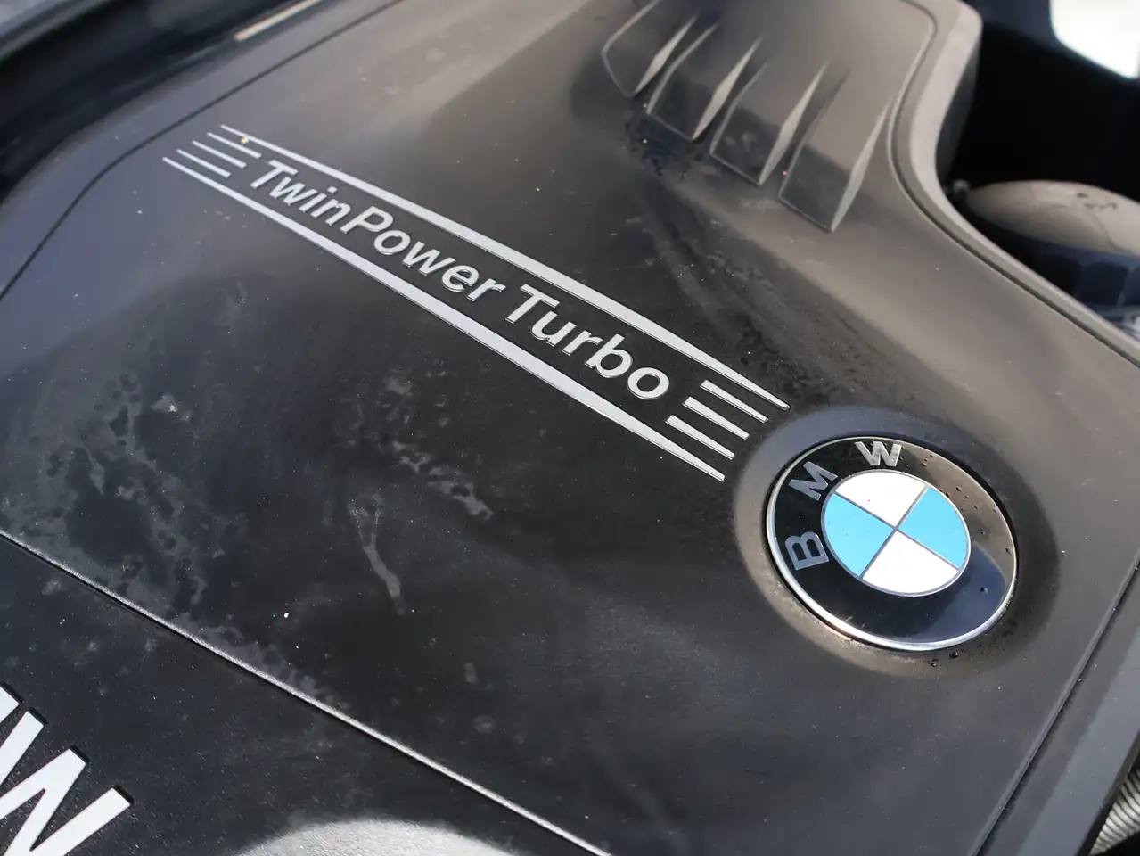 BMW 2 Series снимка BMW 2 Series