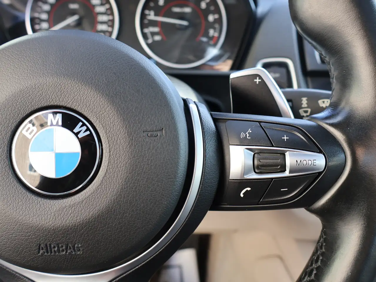 BMW 2 Series снимка BMW 2 Series