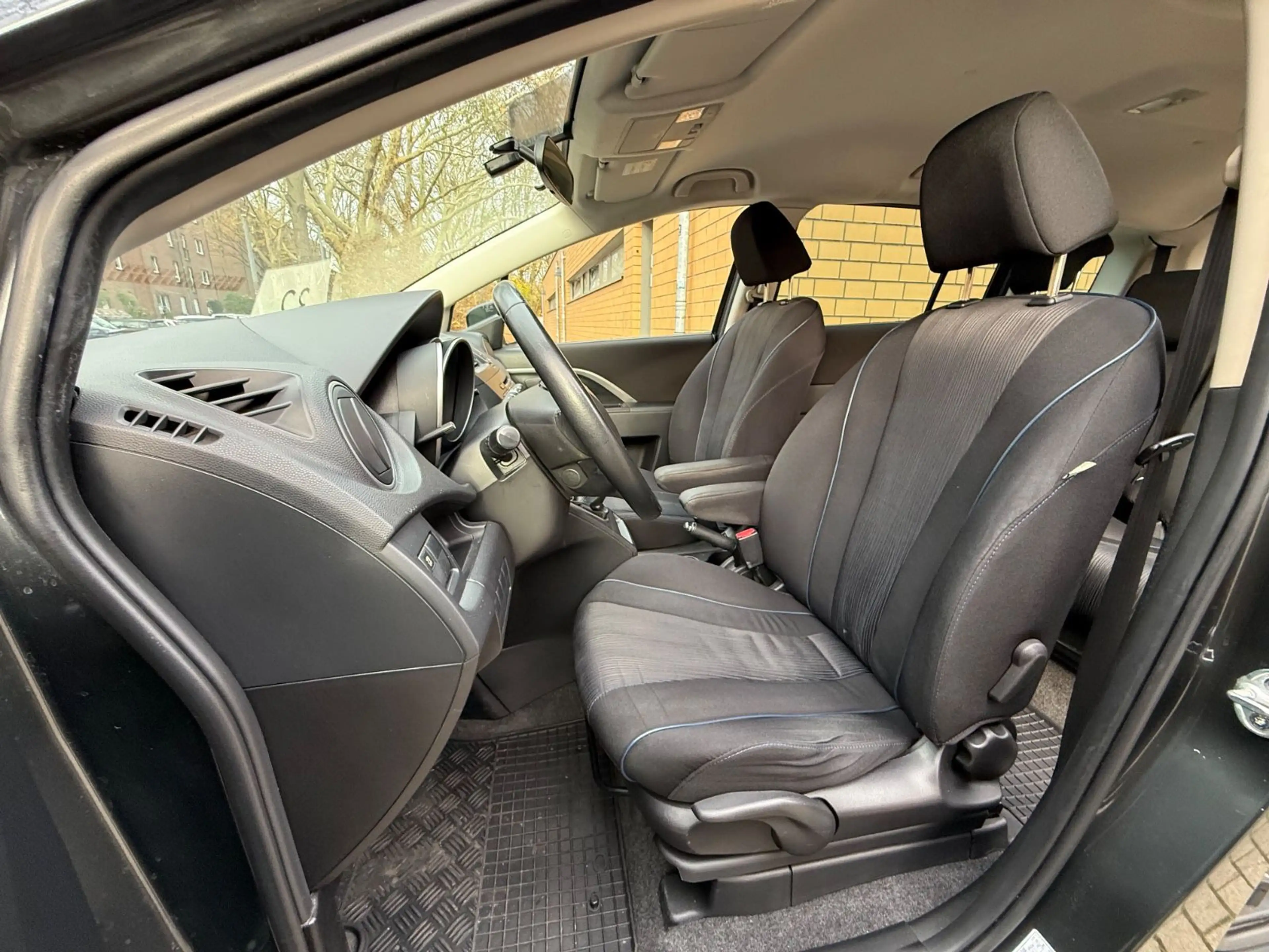 Mazda 5 Center-Line/2.HAND/GEPFLEGT/7-SITZER/XENON/PDC — photo 11