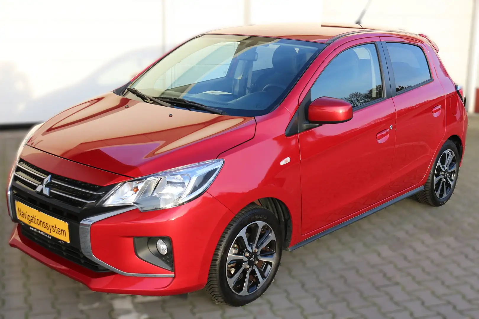 Mitsubishi Space Star Intro Edition+ Rot - 1