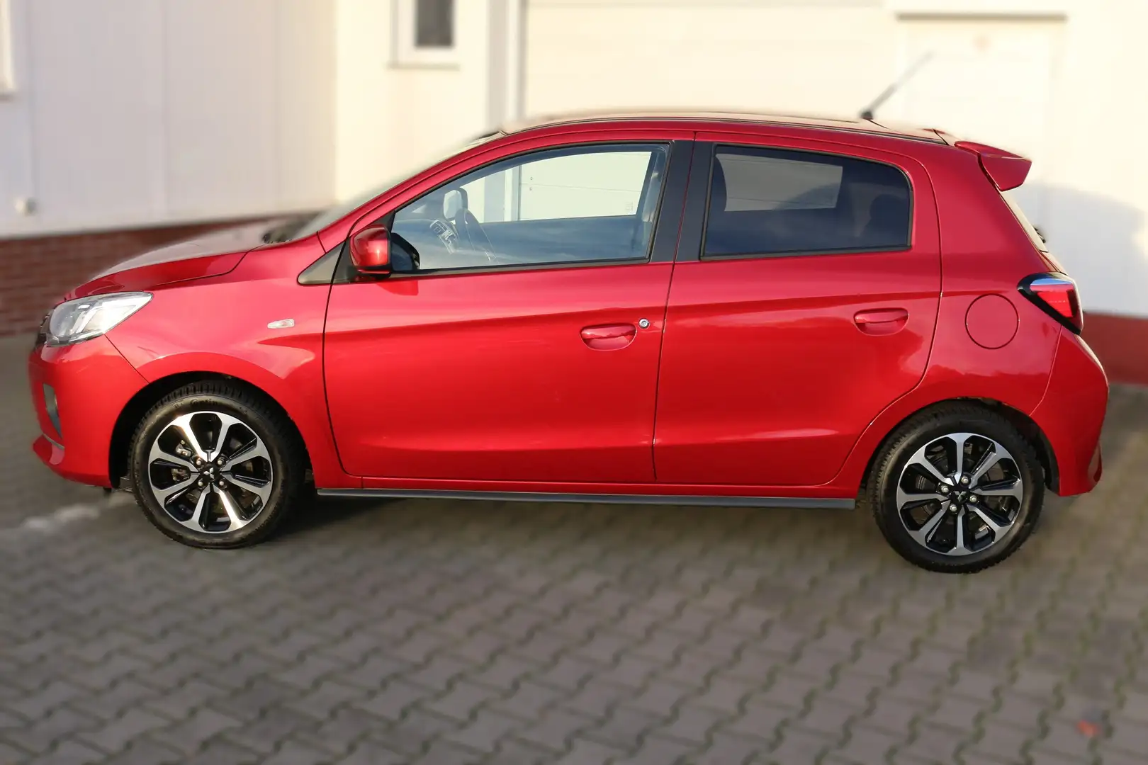 Mitsubishi Space Star Intro Edition+ Rot - 2