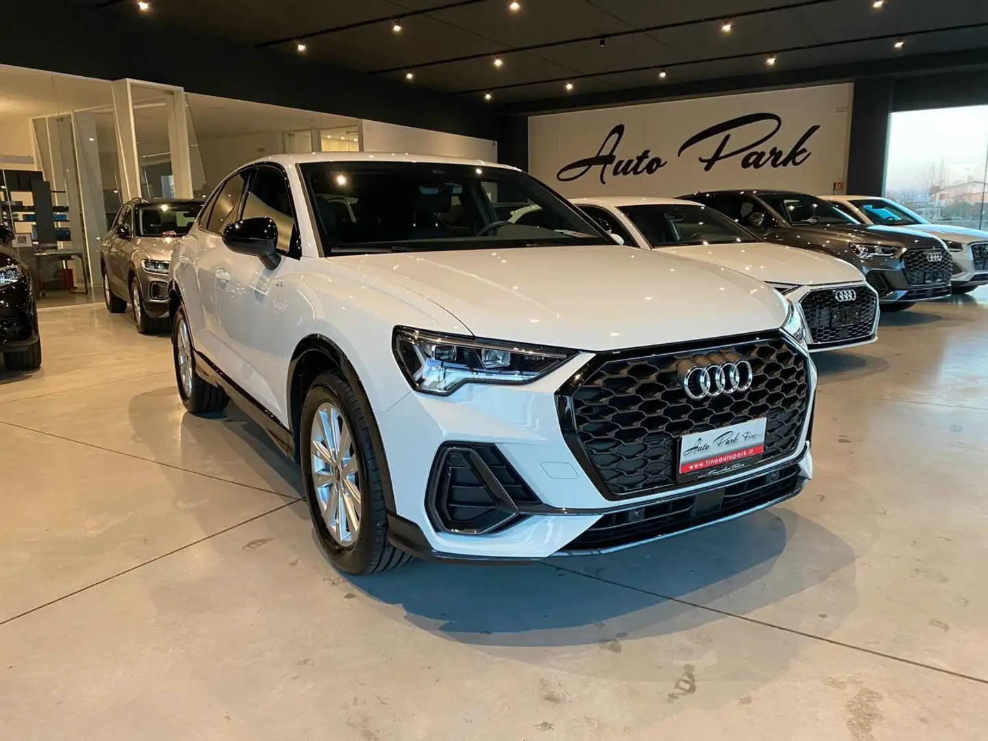 Audi Q3 SPB 35 TDI S-tronic 150cv Bianco - 1