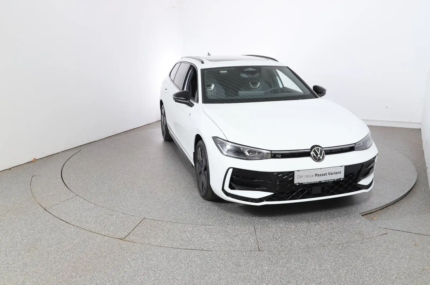 Volkswagen Passat Variant Sport eHybrid 150kW Weiß - 2