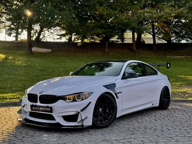 BMW M4 M4A Competition