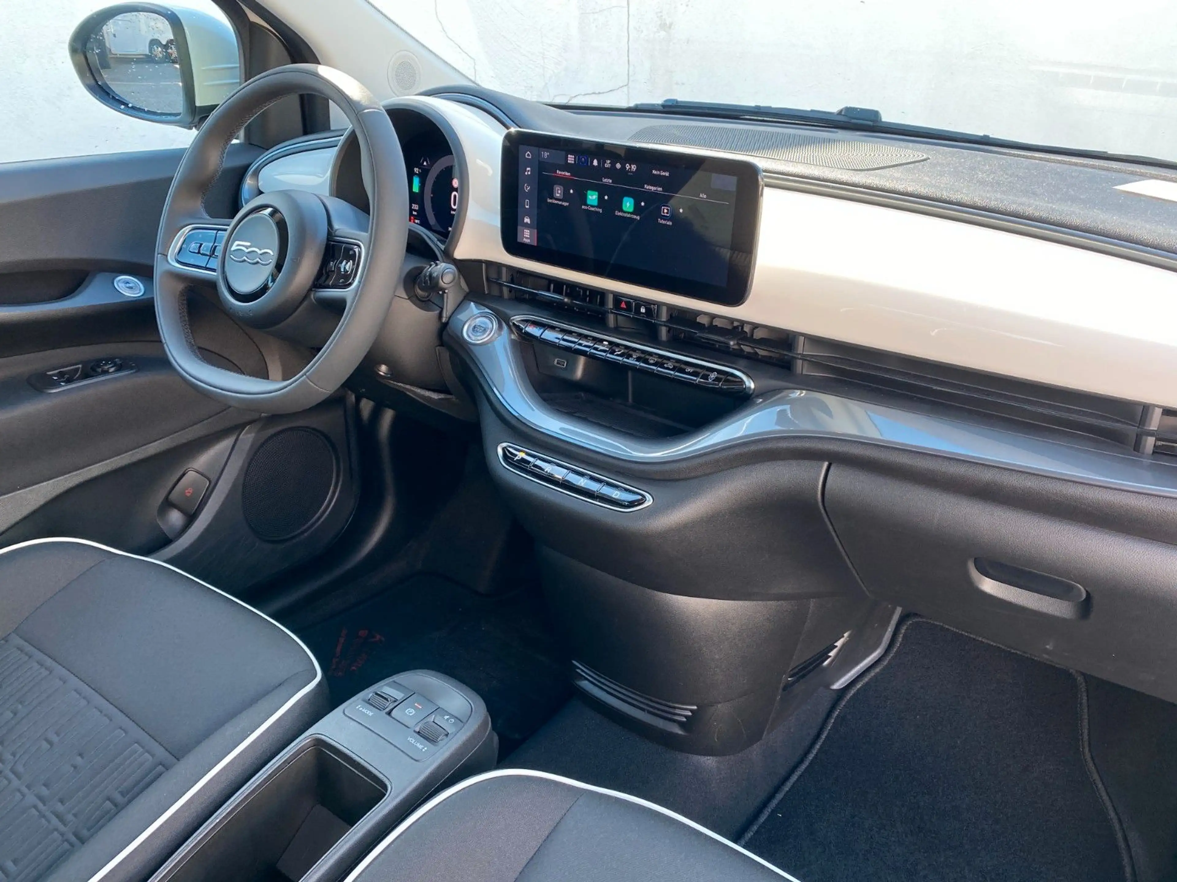 Fiat 500e Neuer 500 42 kWh Garantie — photo 12