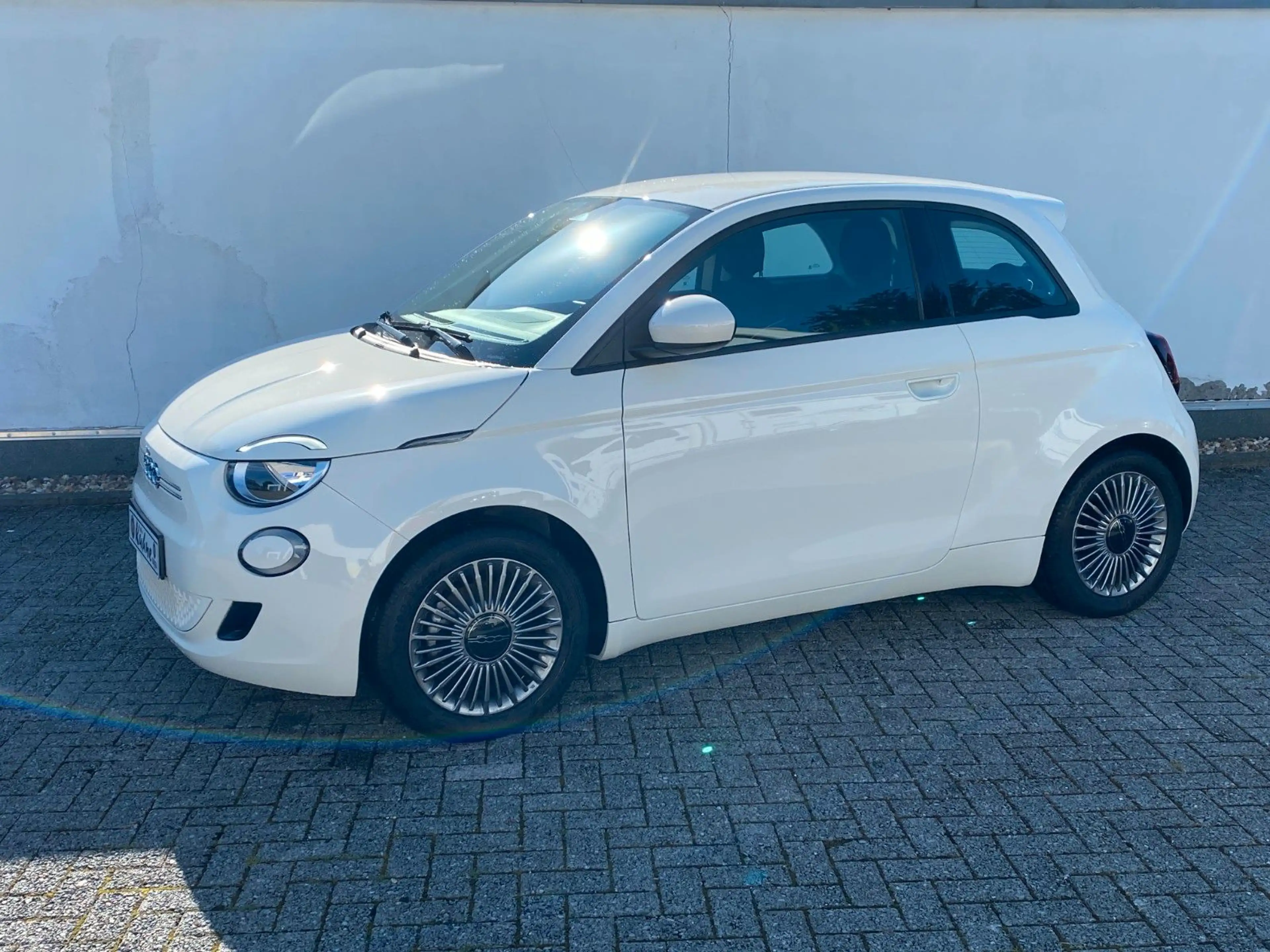 Fiat 500e Neuer 500 42 kWh Garantie