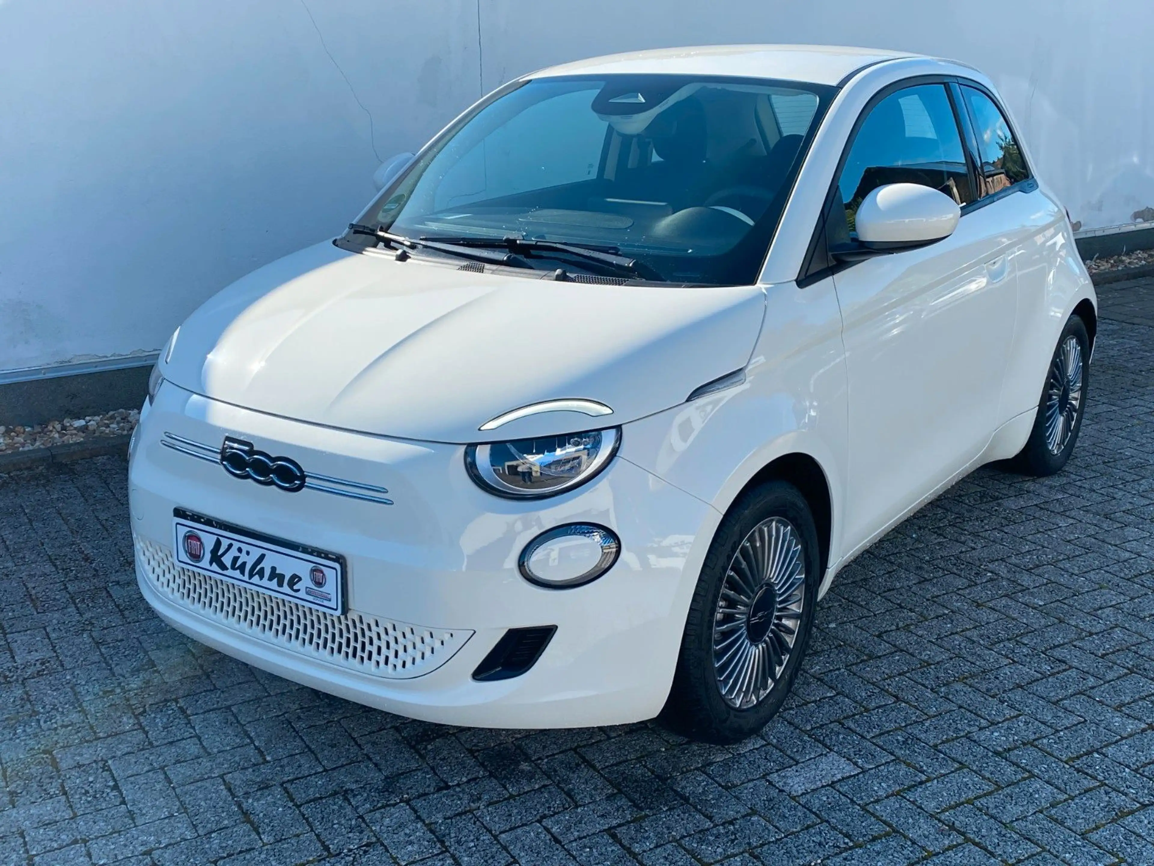 Fiat 500e Neuer 500 42 kWh Garantie — photo 4