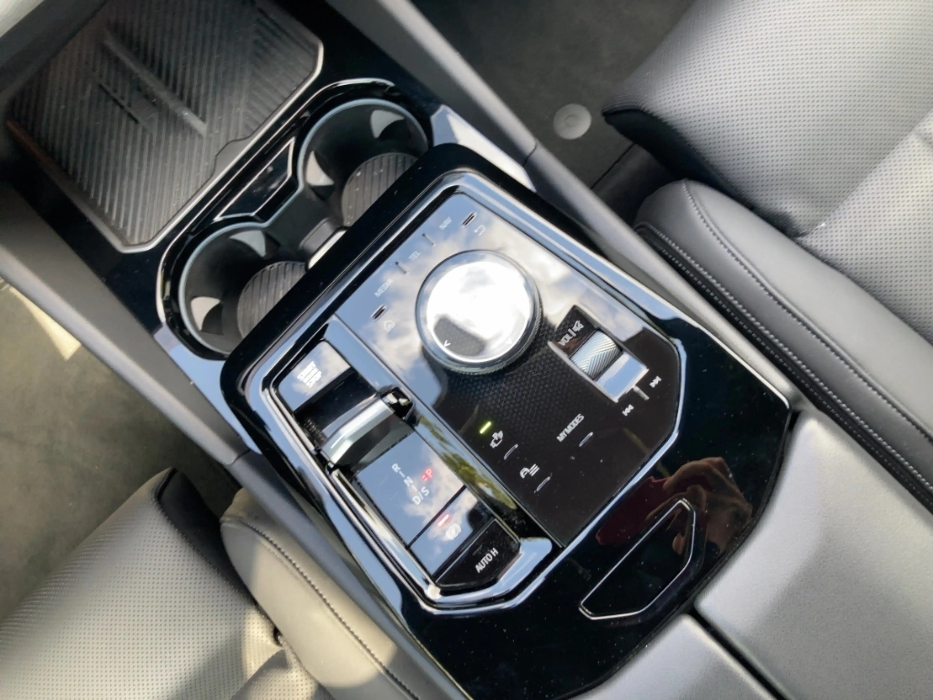 BMW 520 d Limousine Sportpaket Navi Digitales Cockpit Memo — photo 11