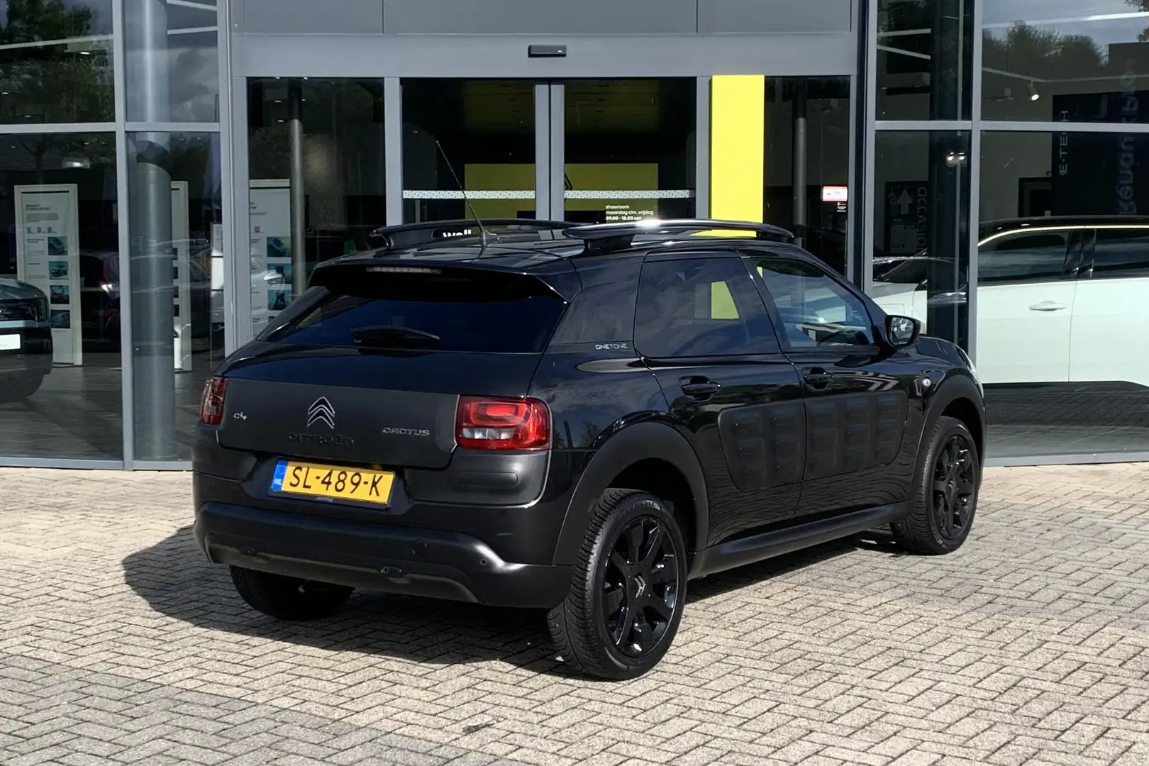 Citroen C4 Cactus 1.2 82Pk One-Tone | Camera | 17 Lichtmetalen velge Noir - 2