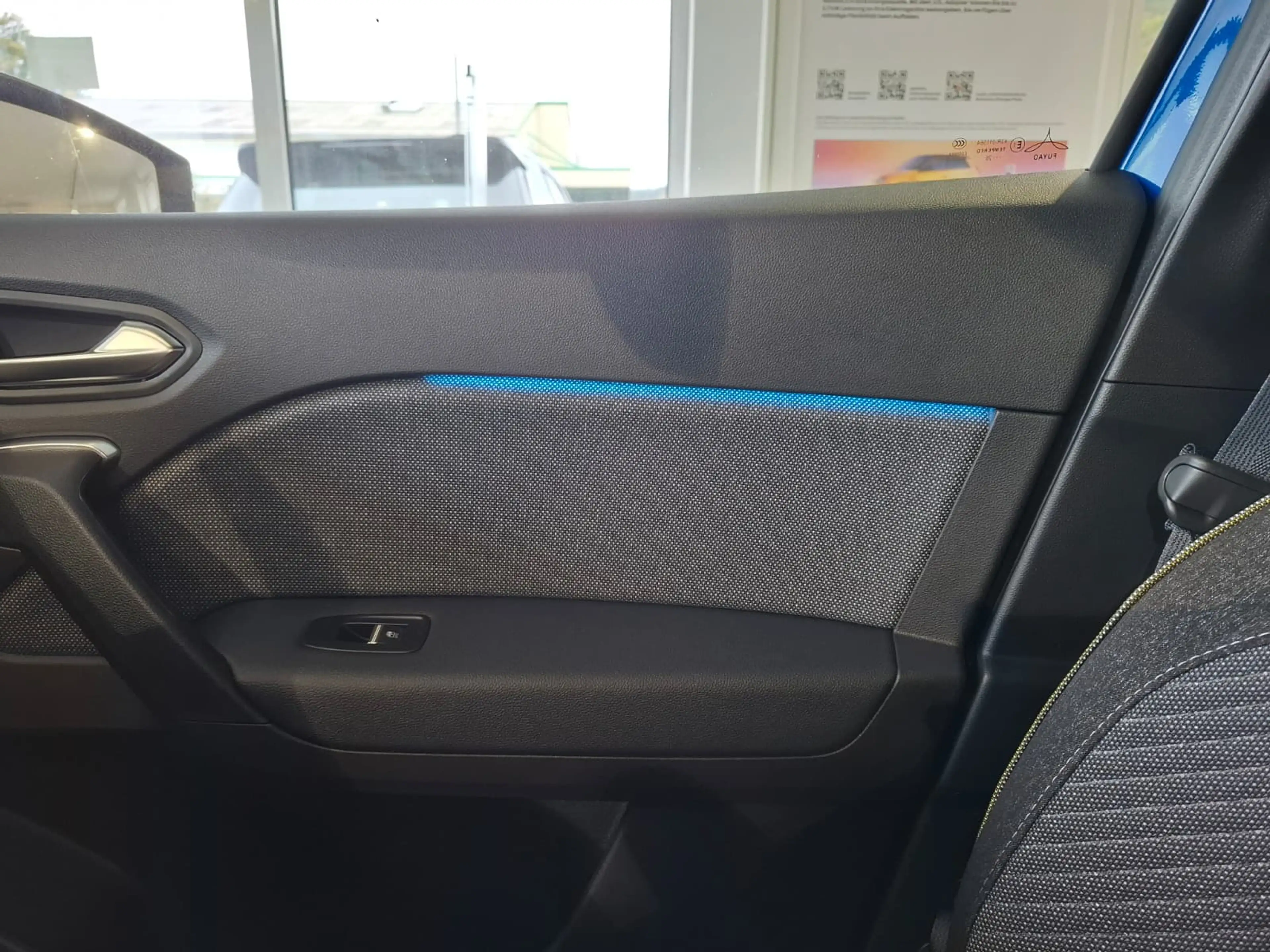 Renault Captur Techno TCe 115 (MY26) — photo 13