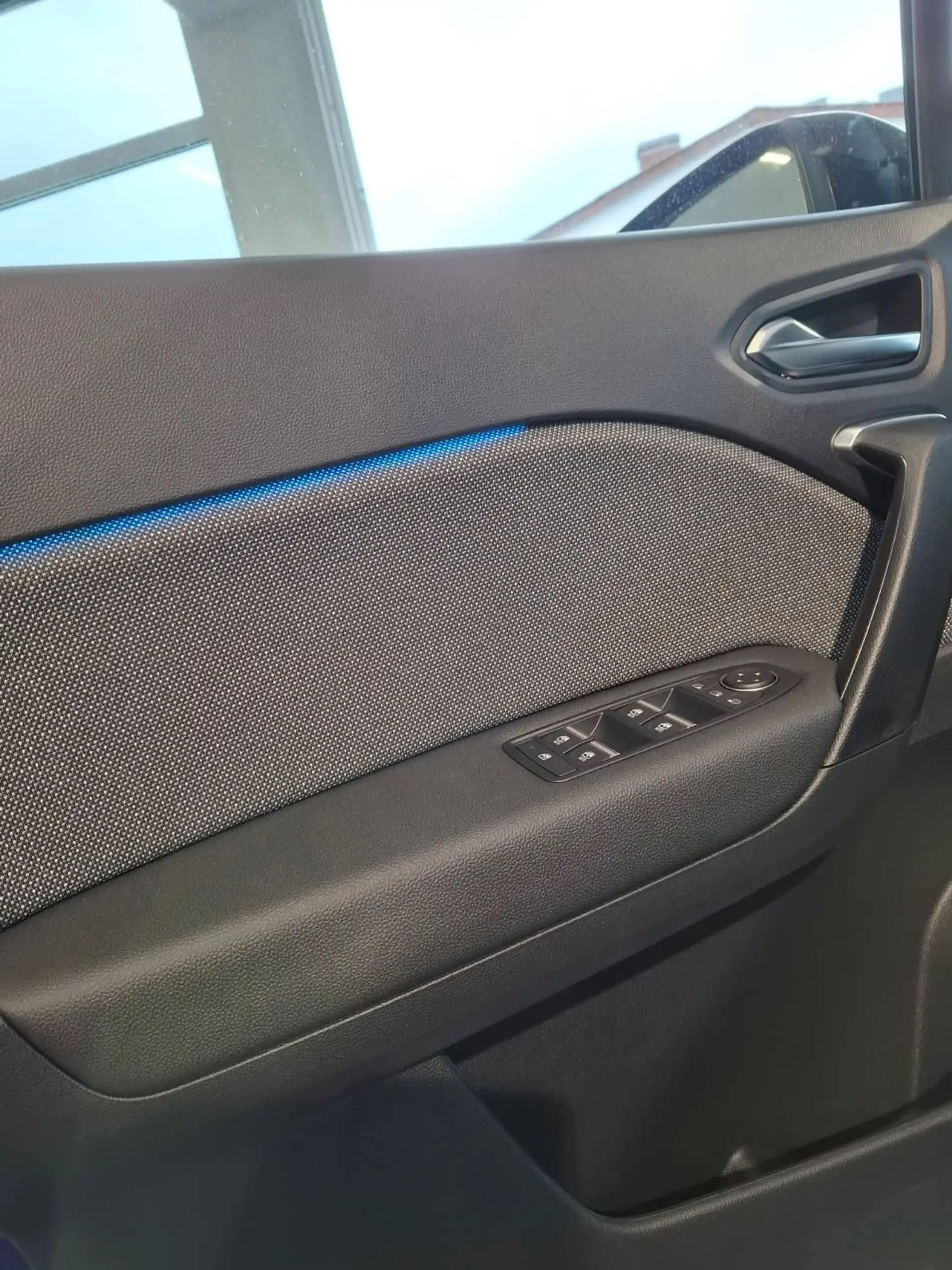Renault Captur Techno TCe 115 (MY26) — photo 8