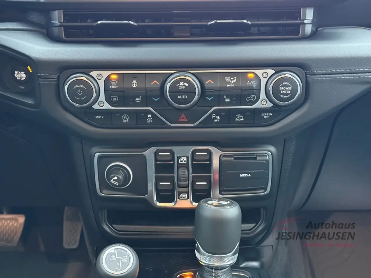 Jeep Wrangler 2026 — фото 14