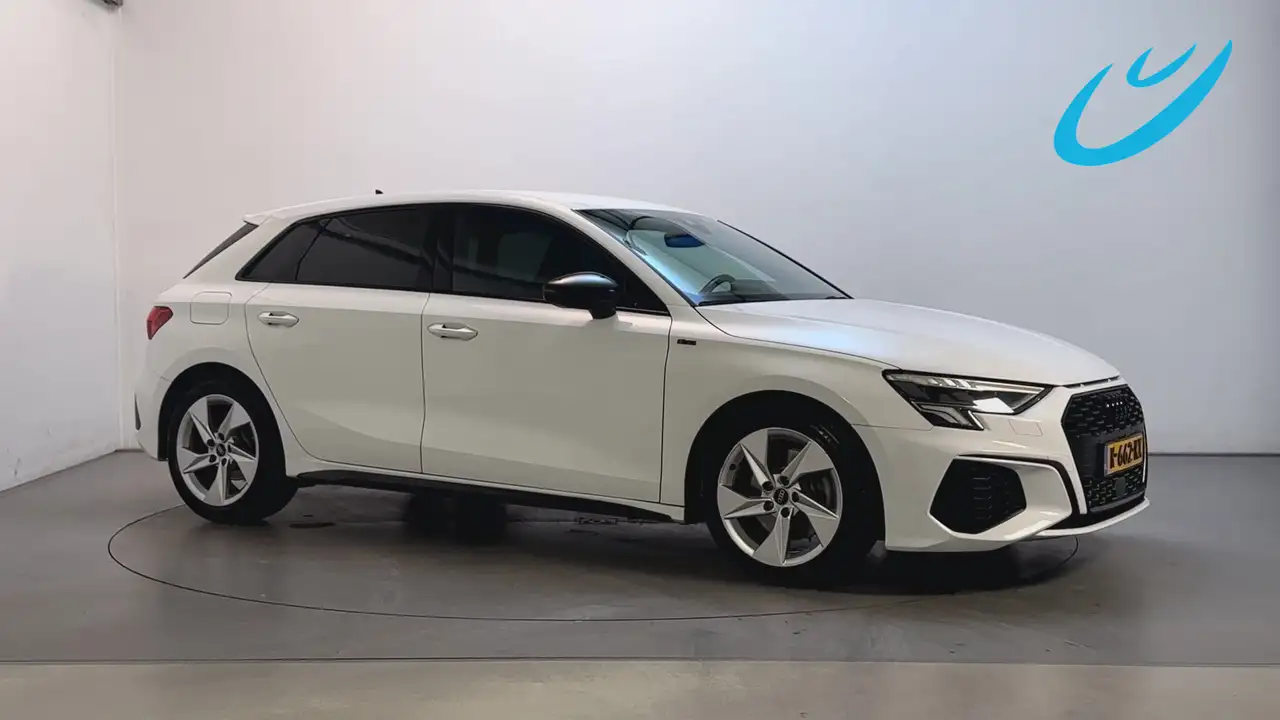Audi A3 Sportback 30 TFSI S Edition LED Navigatie App-Conn