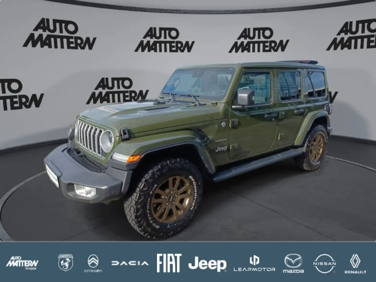 Jeep Wrangler 2.0 Unlimited Sahara, elektr. Faltdach Grün - 1