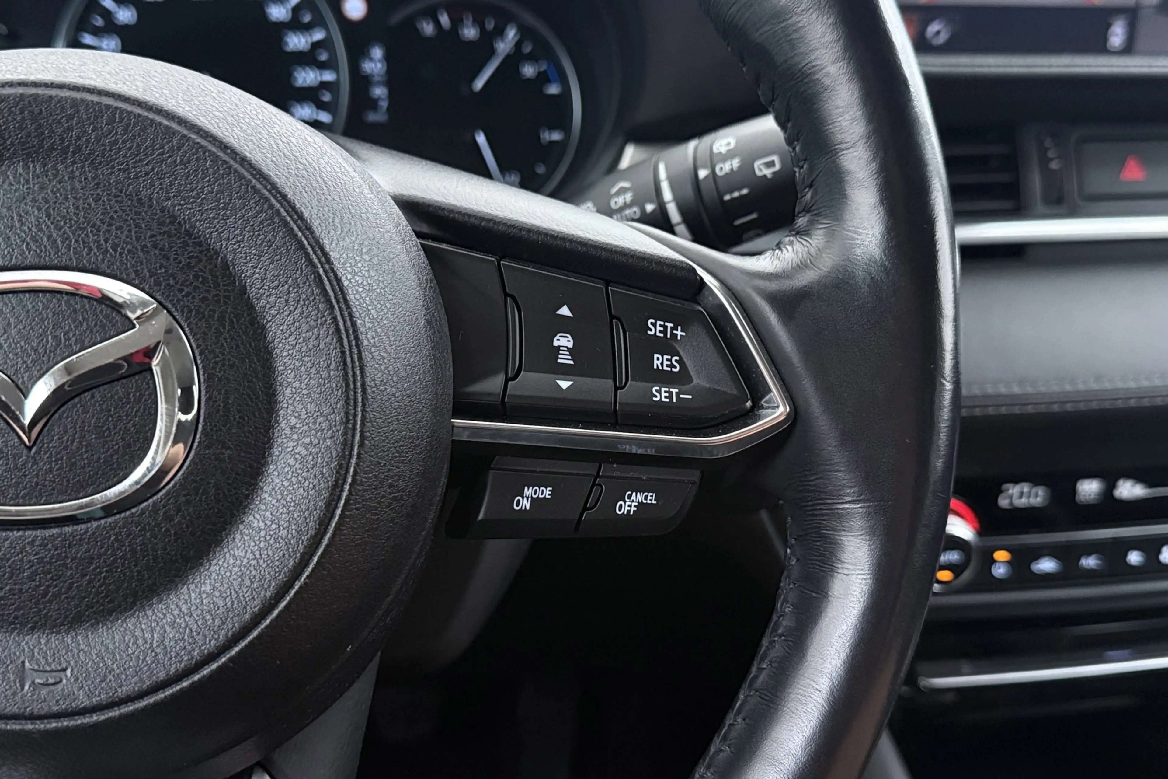 Mazda 6 Sportbreak 2.0 SkyActiv-G 165 Luxury | Trekhaak | — photo 34