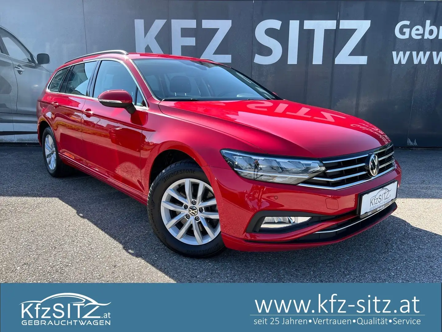 Volkswagen Passat Variant Business 2,0 TDI DSG | NP: €52.900 Rot - 1